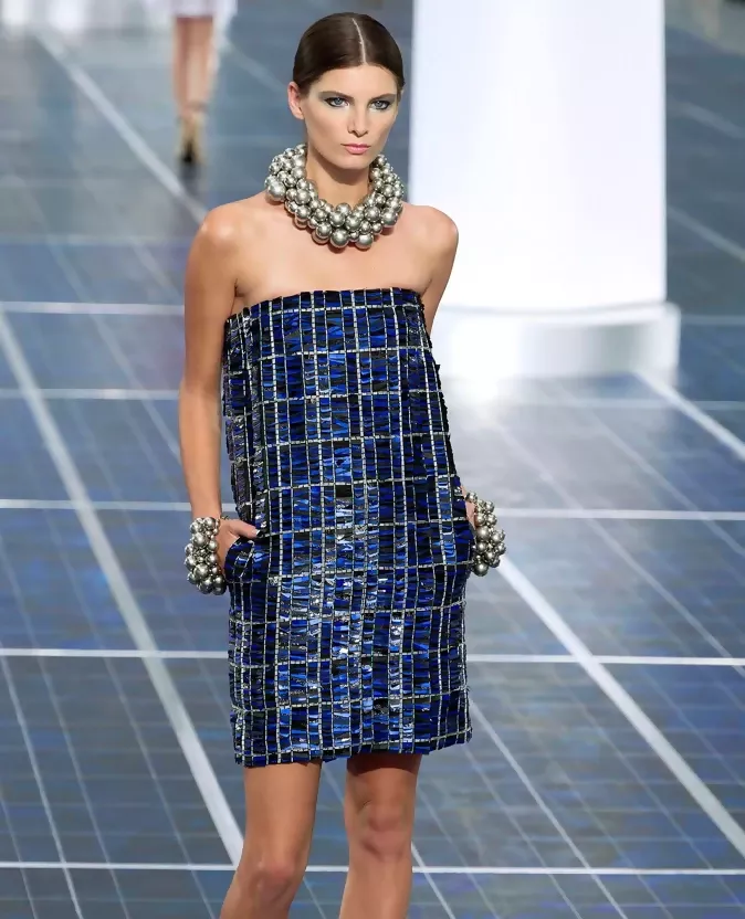 Chanel Spherical Necklace, Spring–Summer 2013 Runway - Image 4