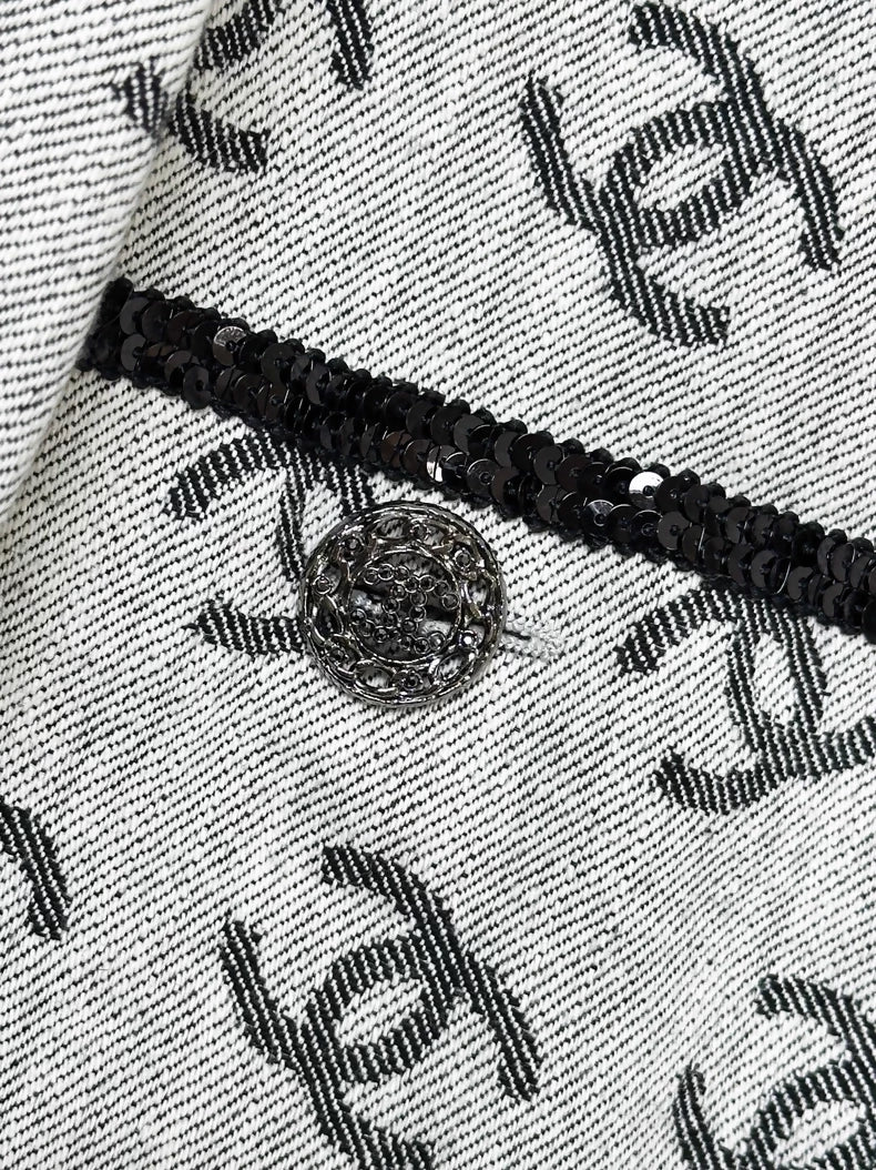 Chanel 2022 grey all-over double C print denim jacket with black sequin trim - Image 2