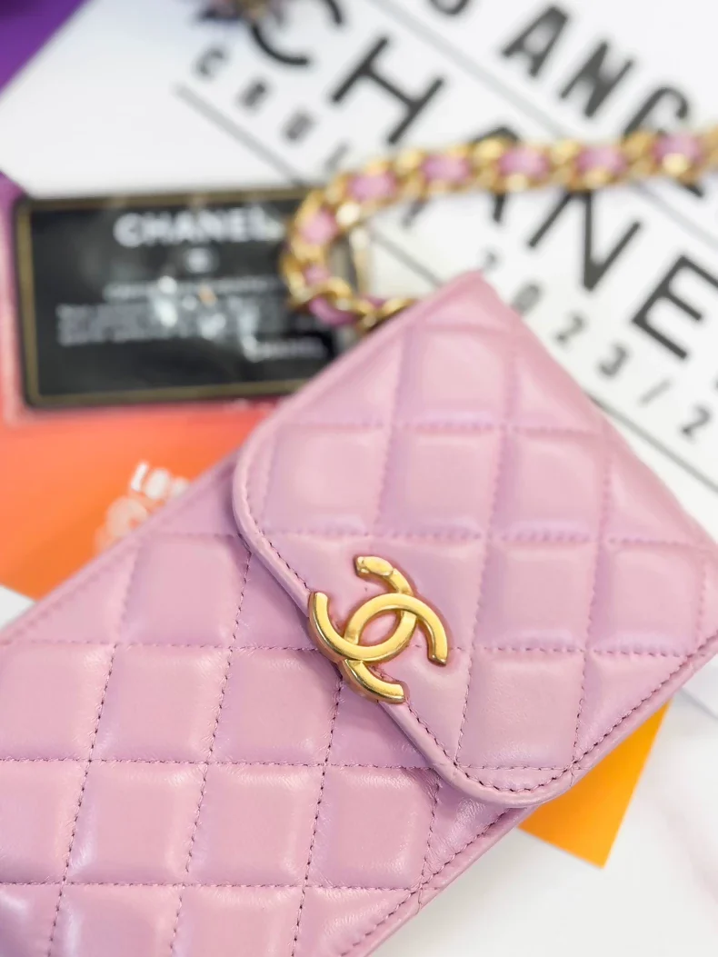 Chanel, Spring/Summer 2022, pink quilted gold-buckled chain phone bag/crossbody bag, - Image 3