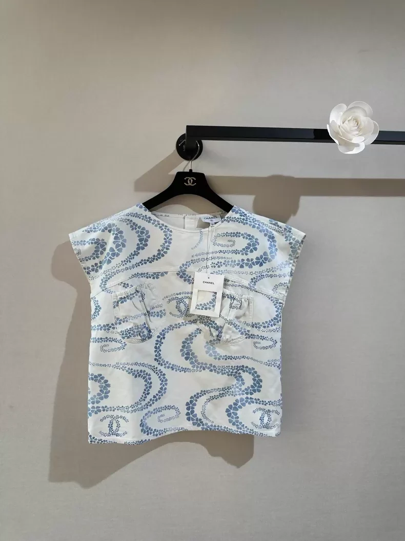 Chanel 25M Printed Denim Top