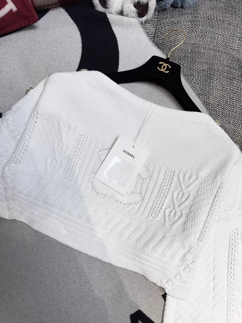 Chanel 20P White Double C Jacquard Knit Off-Shoulder Top - Image 3