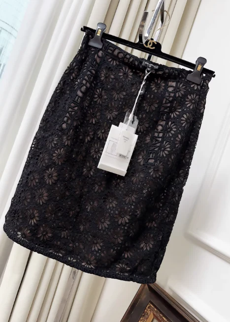 Chanel 21s Black Daisy Lace Skirt