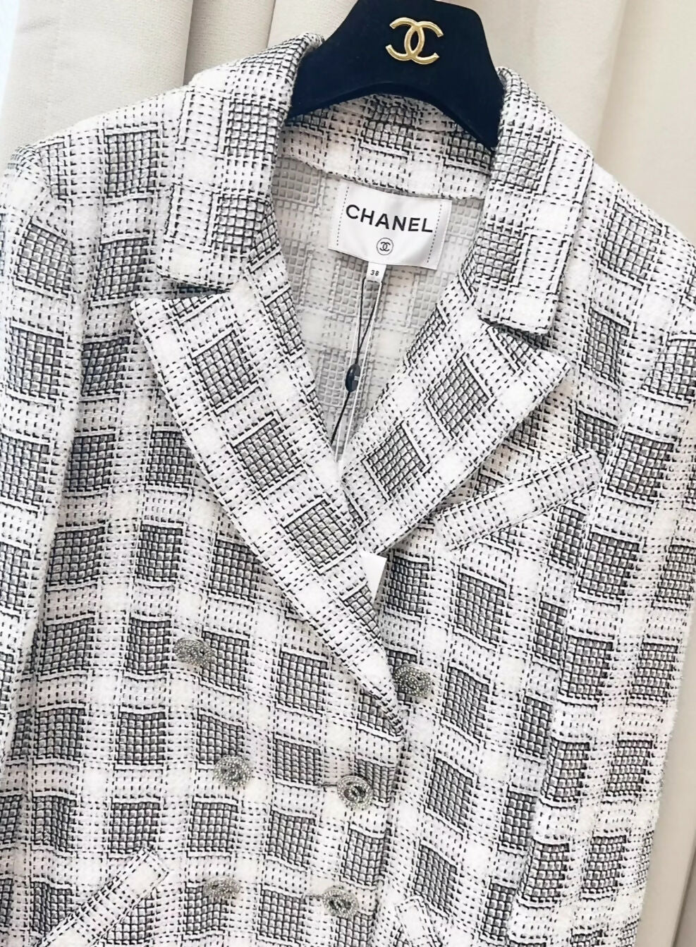 Chanel 20P black & white jacket - Image 2