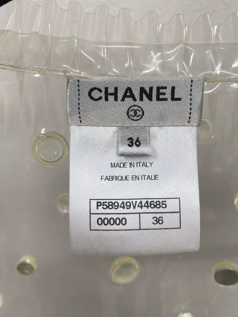 Chanel transparent raincoat - Image 3