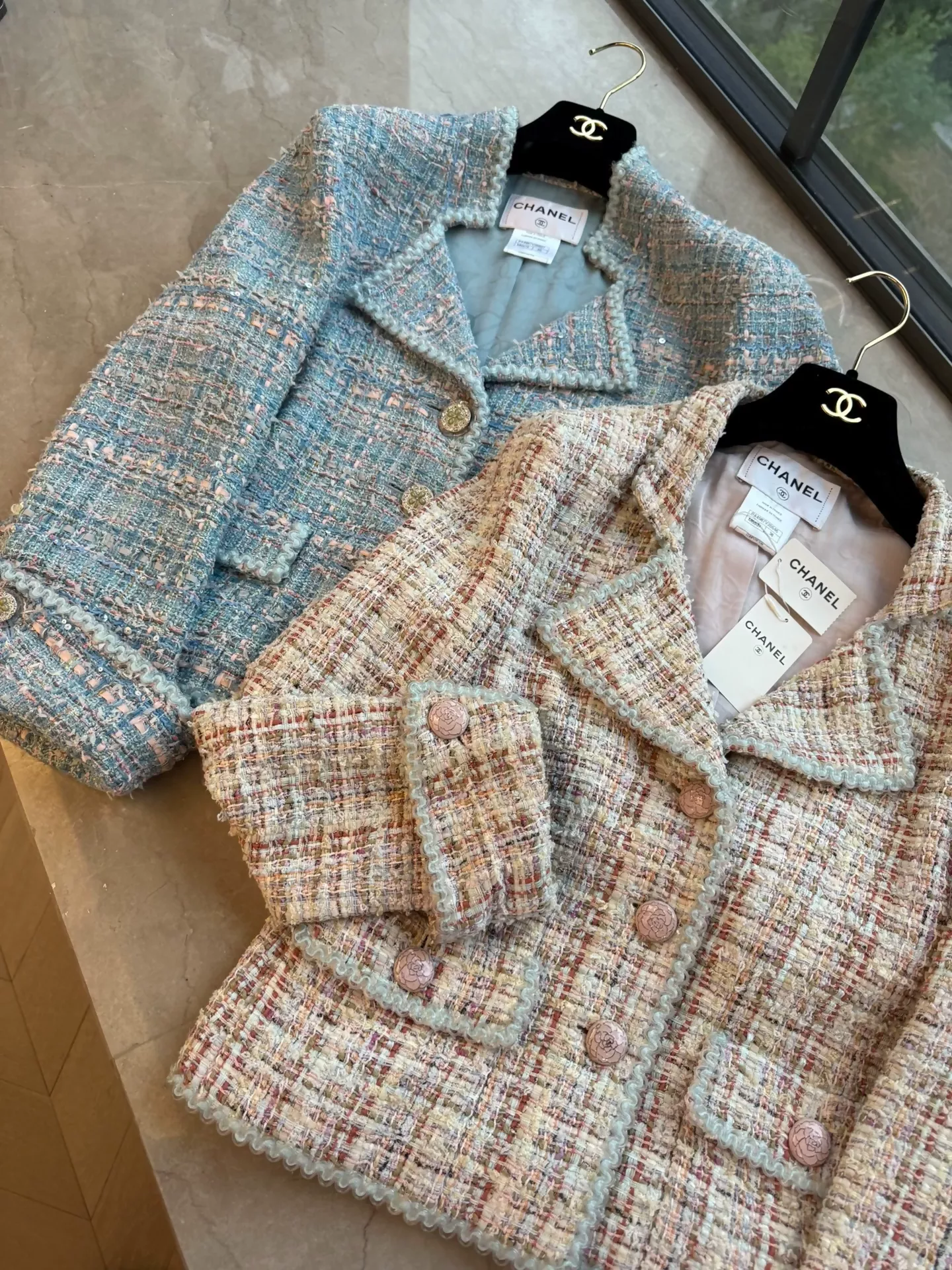 Chanel light pink tweed jacket - Image 2