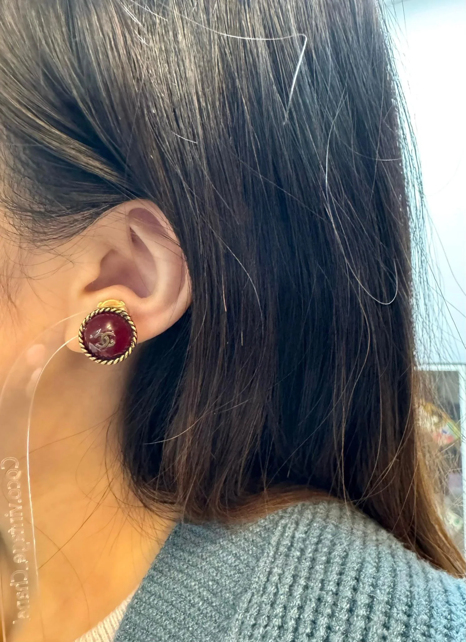 Chanel Vintage 00A Glazed Red Vintage Round Gold Hoop Earrings - Image 11
