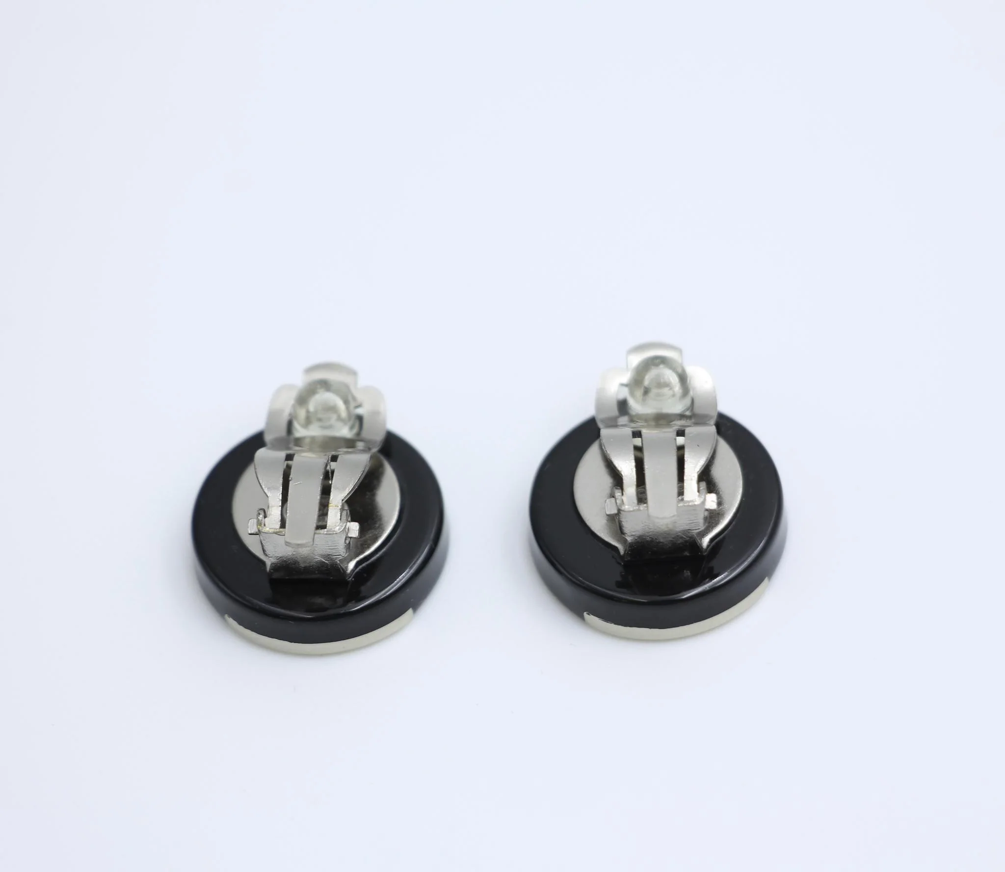 Chanel Vintage 00A Resin English Lettering Black Silver Half Triangle Earrings - Image 4