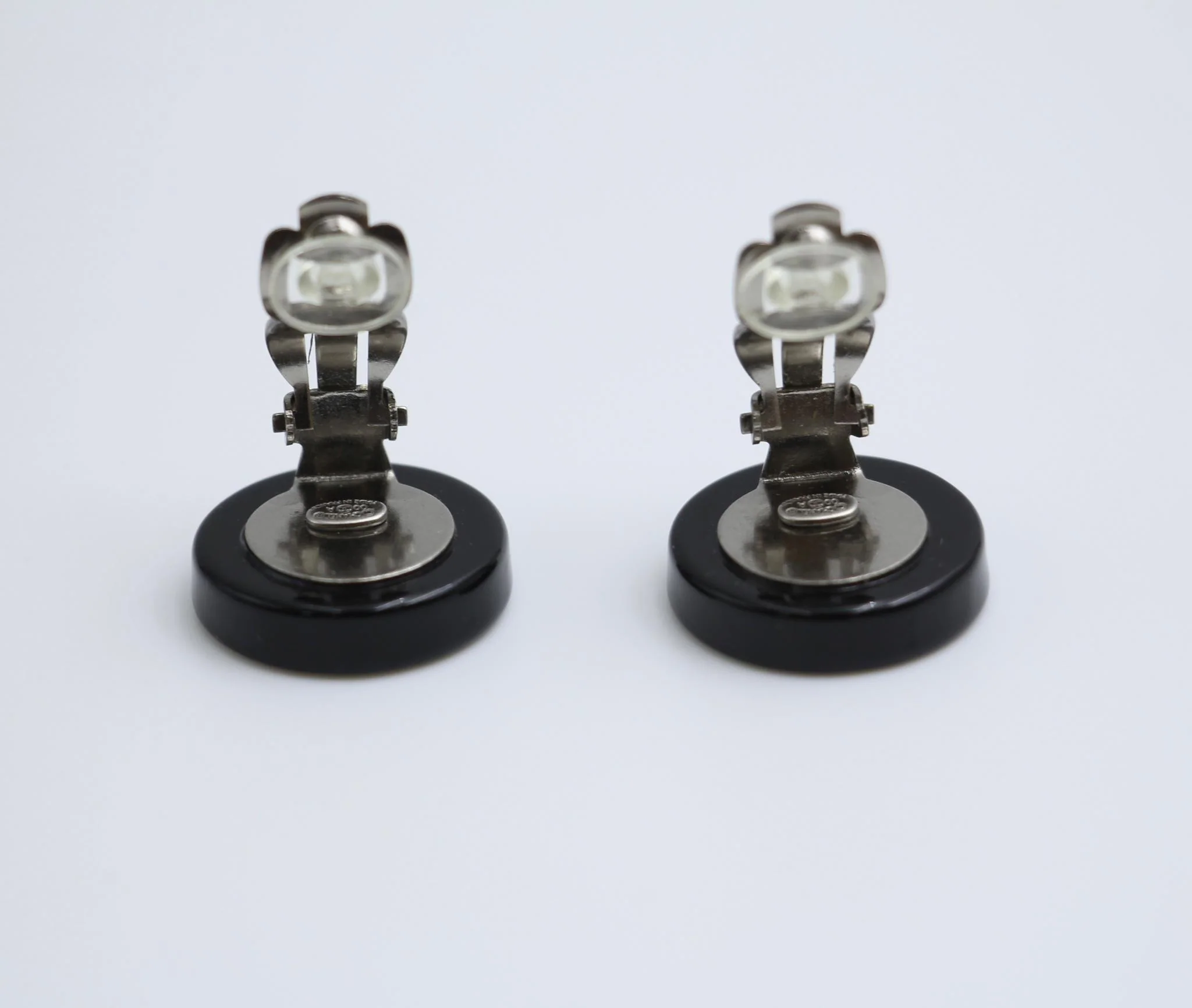 Chanel Vintage 00A Resin English Lettering Black Silver Half Triangle Earrings - Image 6