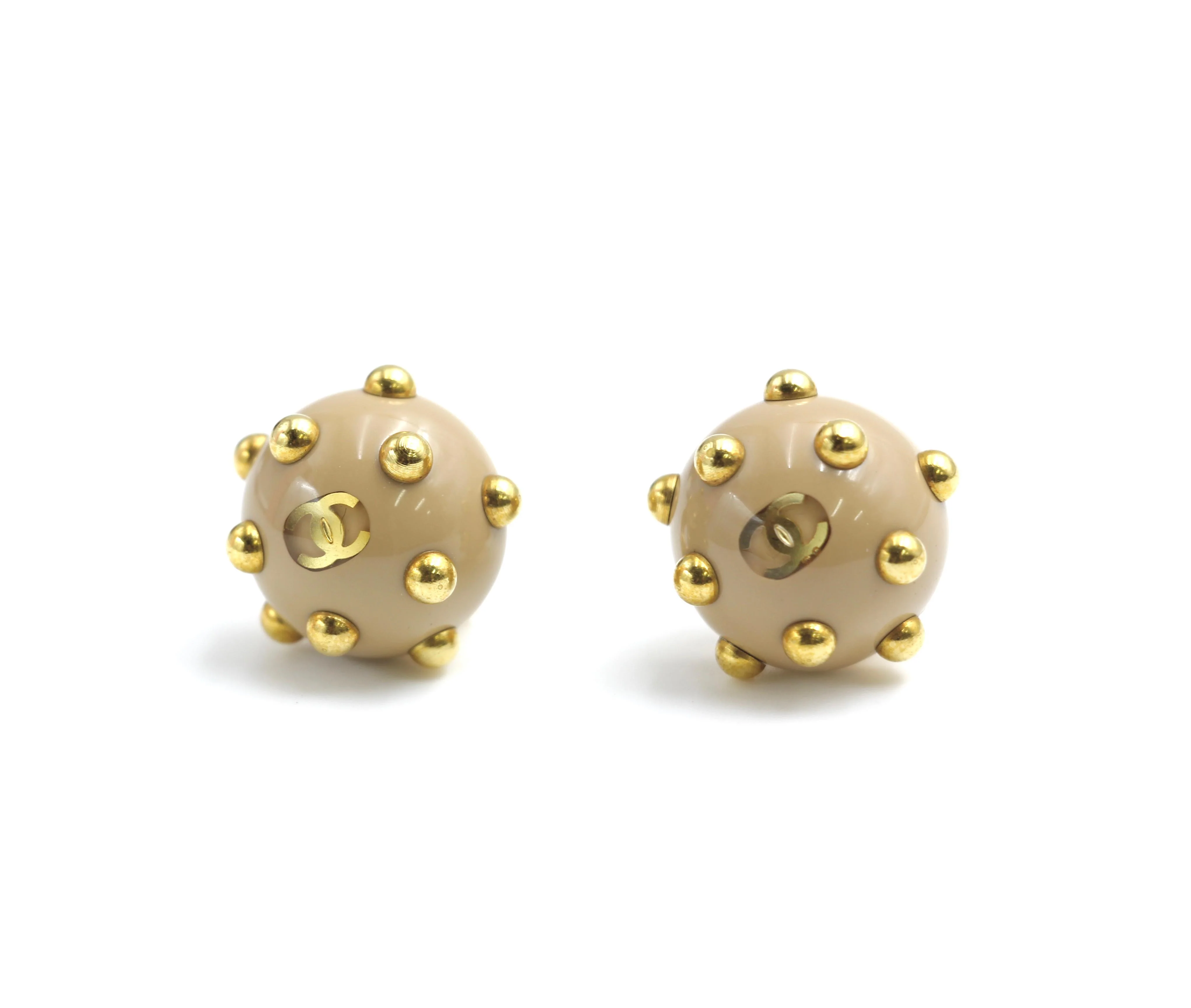 Chanel Vintage 00A Resin Khaki Brown Gold Dot Earrings - Image 2