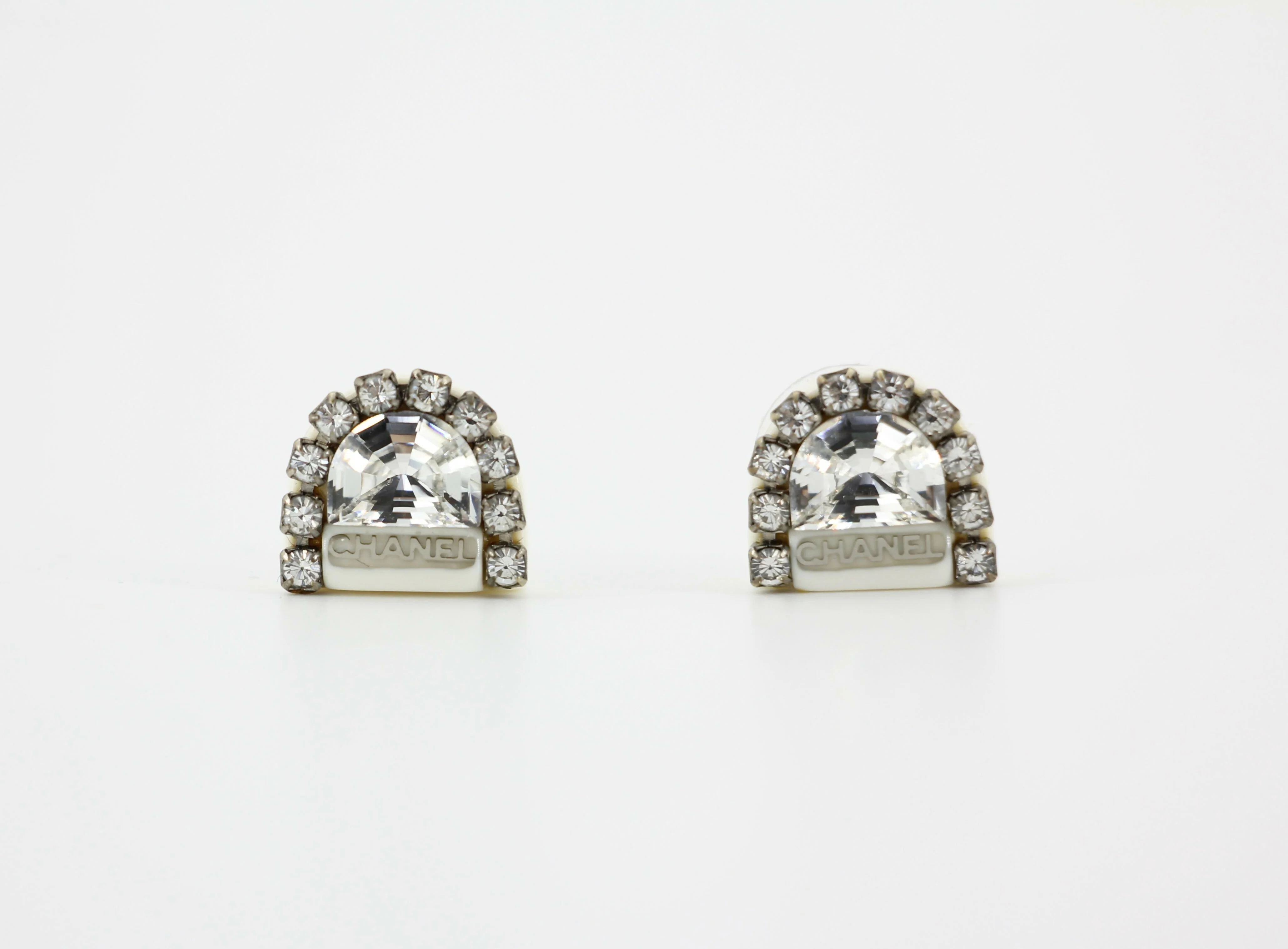 Chanel Vintage 00A Rhinestone White Ring Shape Stud Earrings