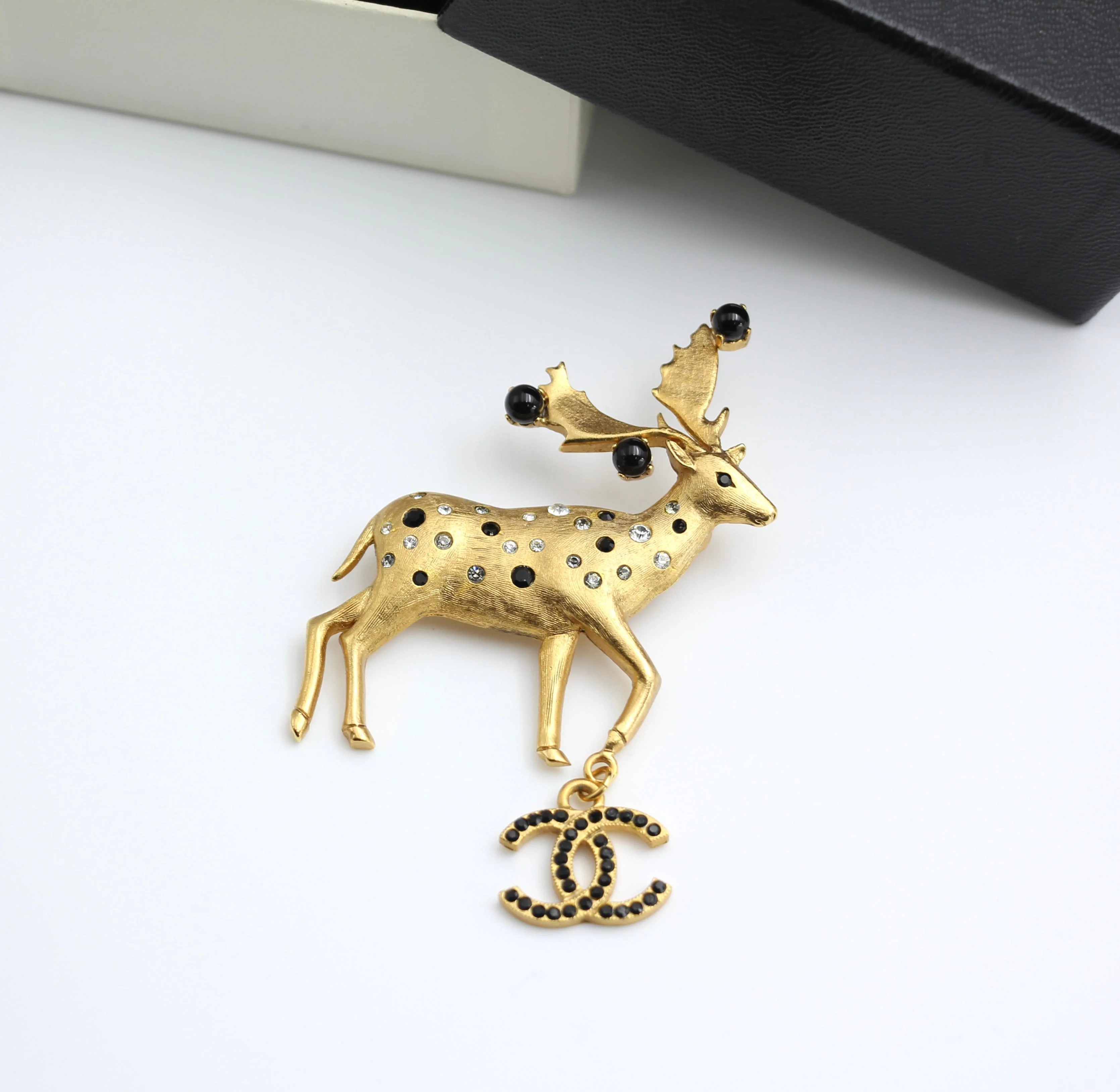 Chanel Vintage 01A Rhinestone Deer Cc Brooch