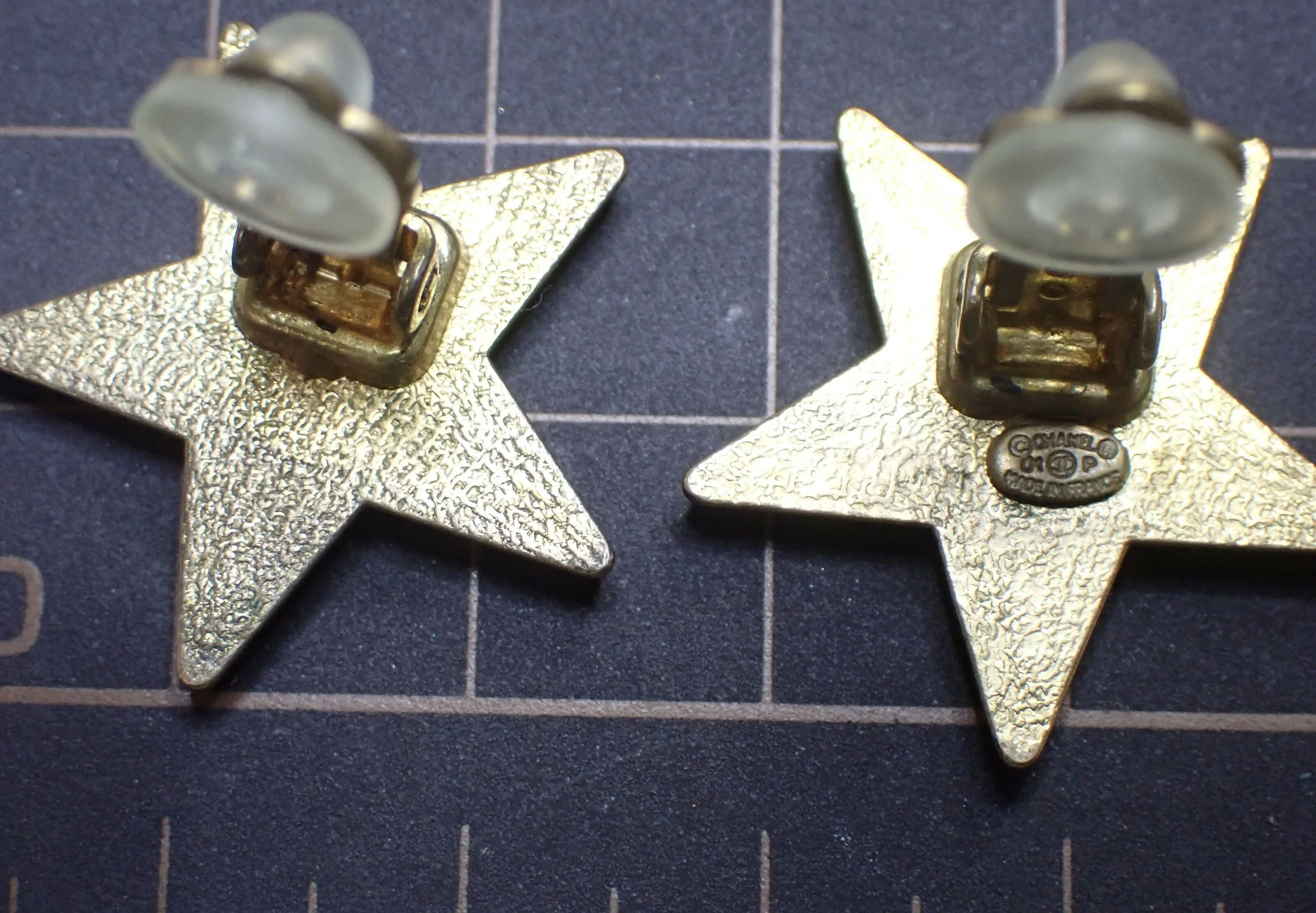 Chanel Vintage 01P Enamel Blue Star CC Logo Clip-on Earrings - Image 5