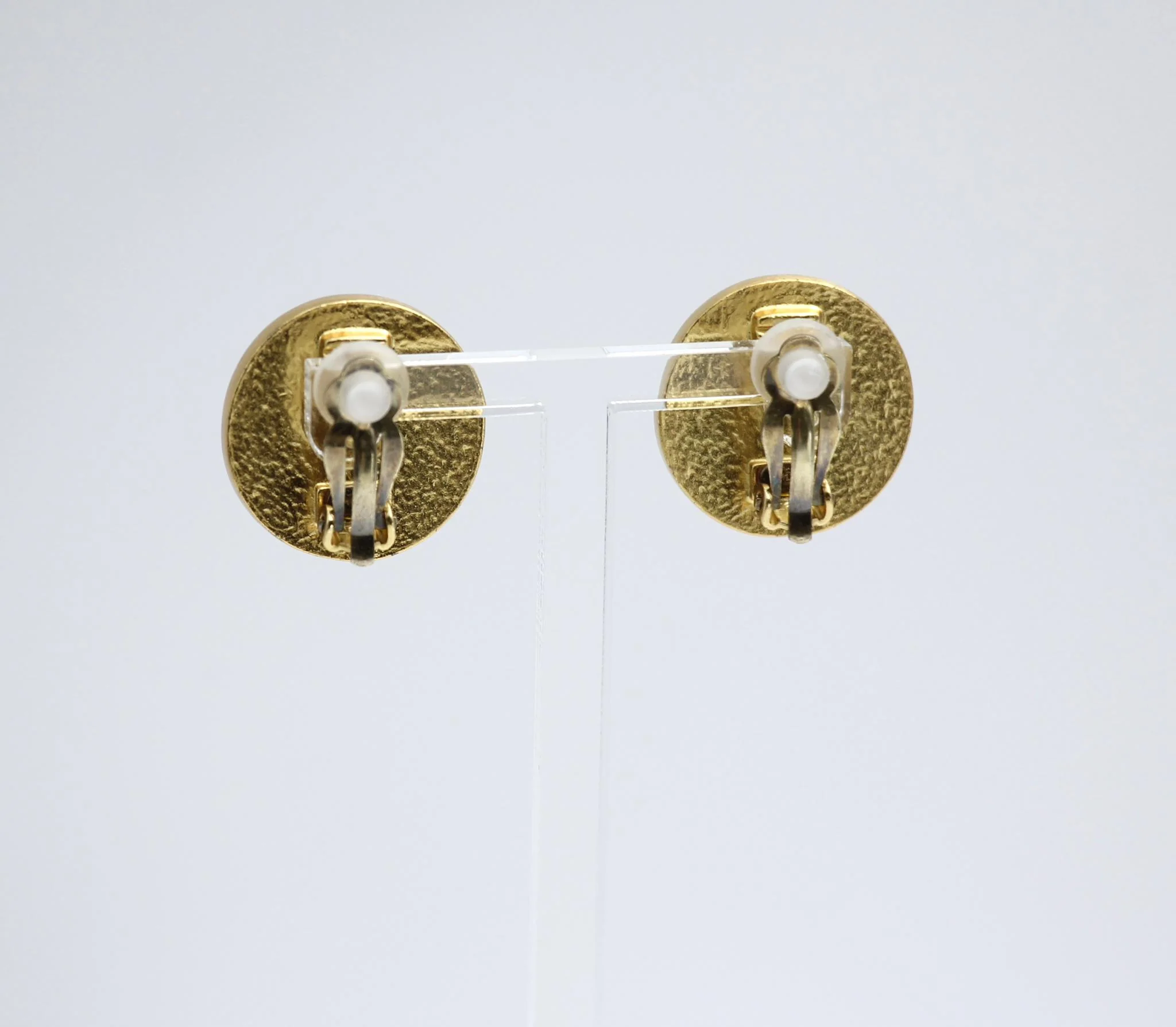 Chanel Vintage 01P Metal Black Cc Clip-On Earrings - Image 9