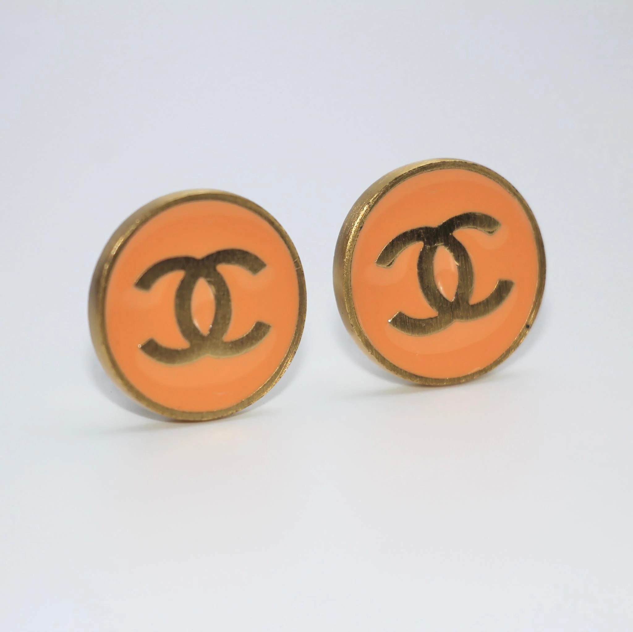 Chanel Vintage 01P Metallic Orange Round Cc Earrings - Image 8