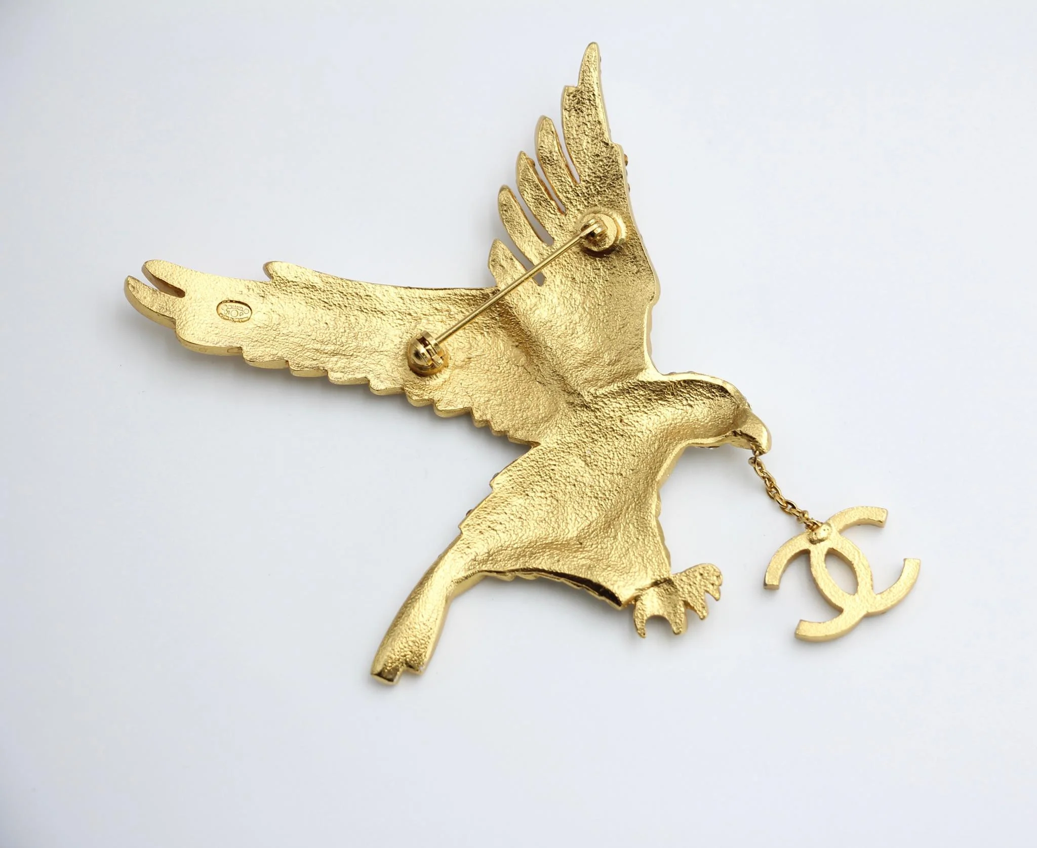 Chanel Vintage 01P Rhinestone Eagle Large Brooch - Image 4