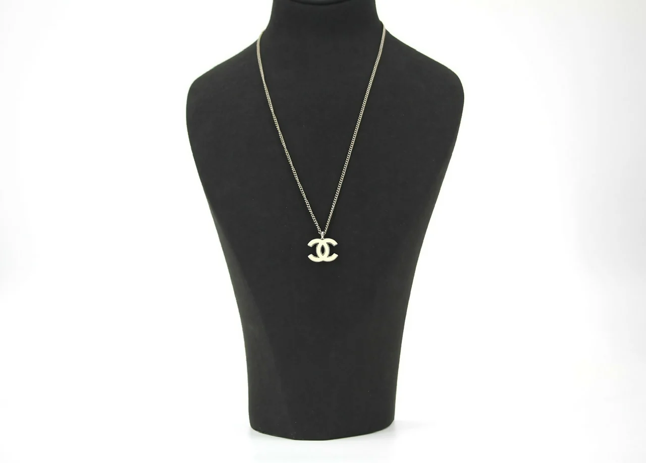 Chanel Vintage 02C Enamel White CC Necklace - Image 2