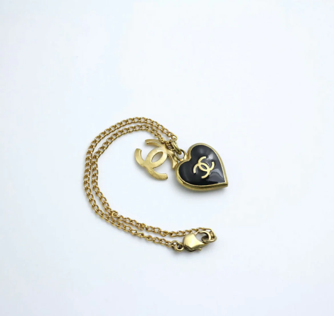 Chanel Vintage 02P Enamel Black Heart CC Bracelet - Image 2