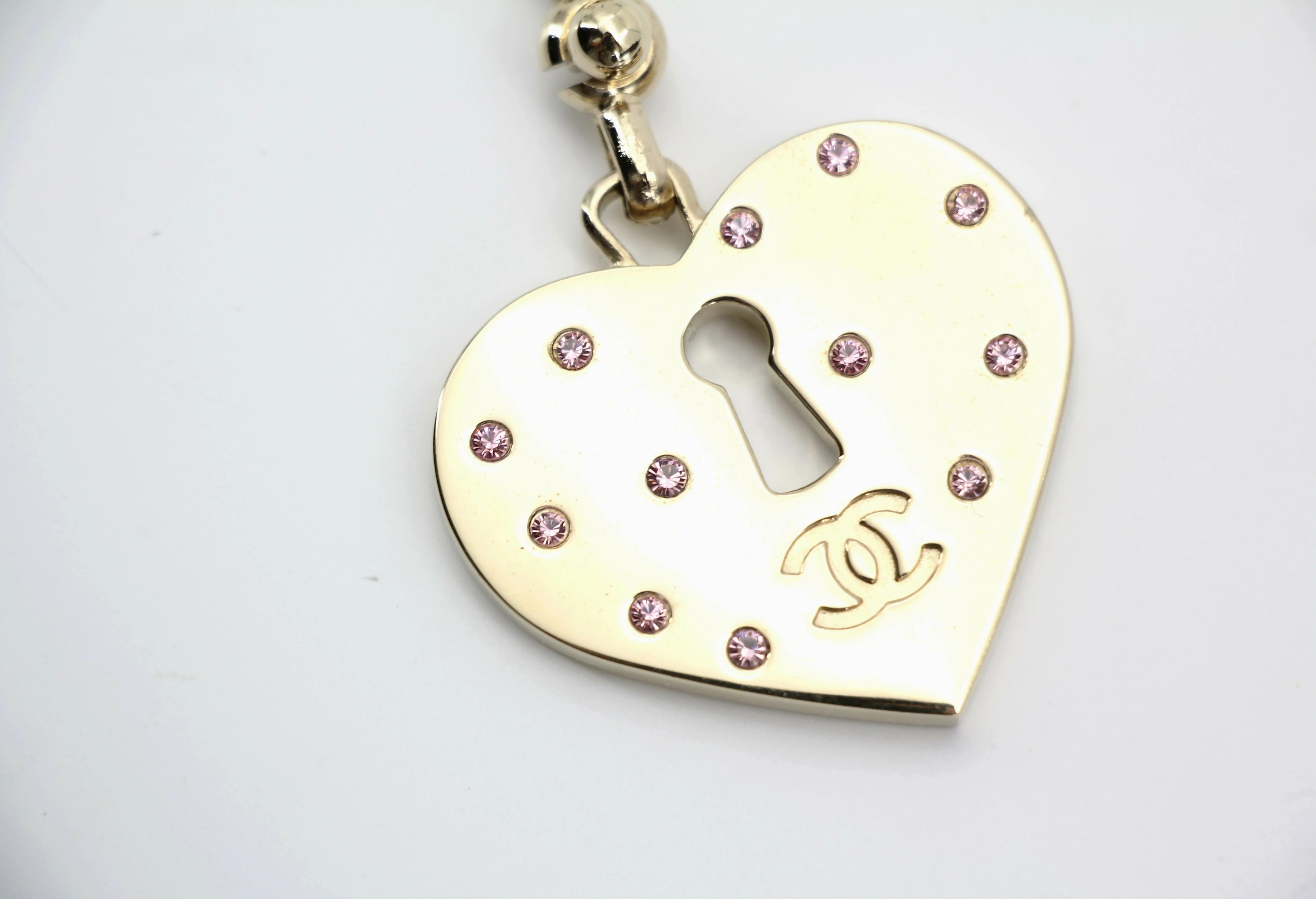Chanel Vintage 02P Pink Rhinestone Heart Padlock Charm - Image 7