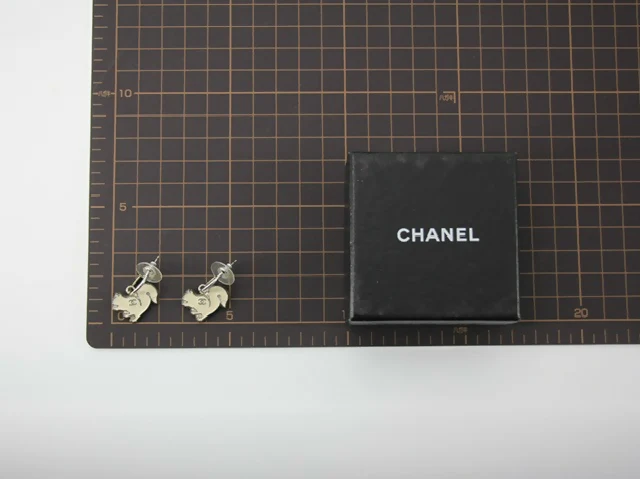 Chanel Vintage 03P & 05A Enamel White Squirrel Earrings - Image 10