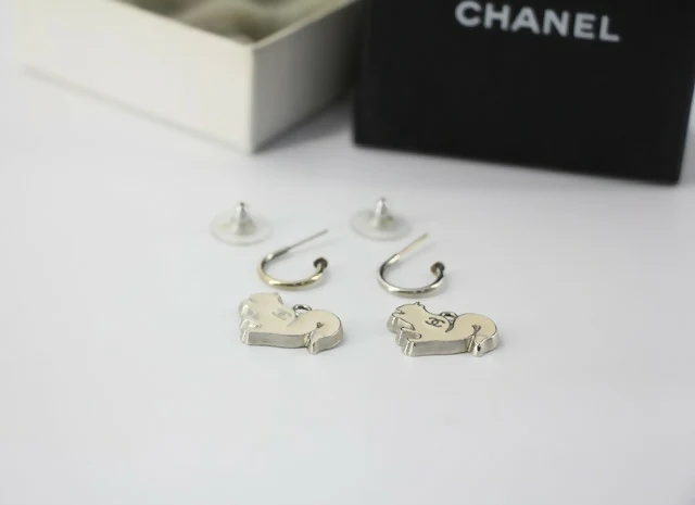 Chanel Vintage 03P & 05A Enamel White Squirrel Earrings - Image 4
