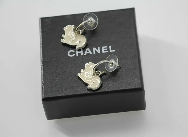 Chanel Vintage 03P & 05A Enamel White Squirrel Earrings - Image 7