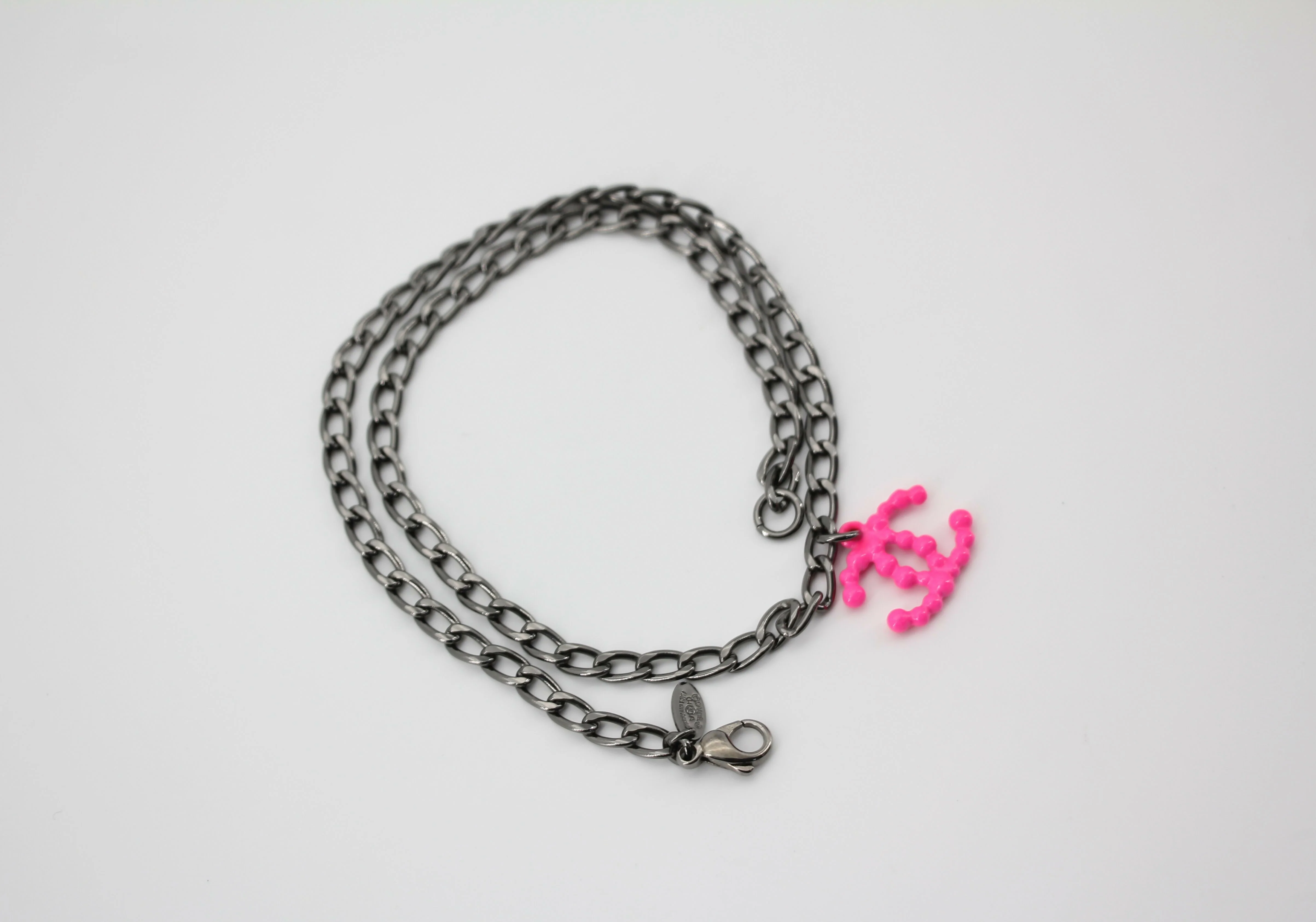 Chanel Vintage 04A Resin Fluorescent Pink CC Necklace - Image 6