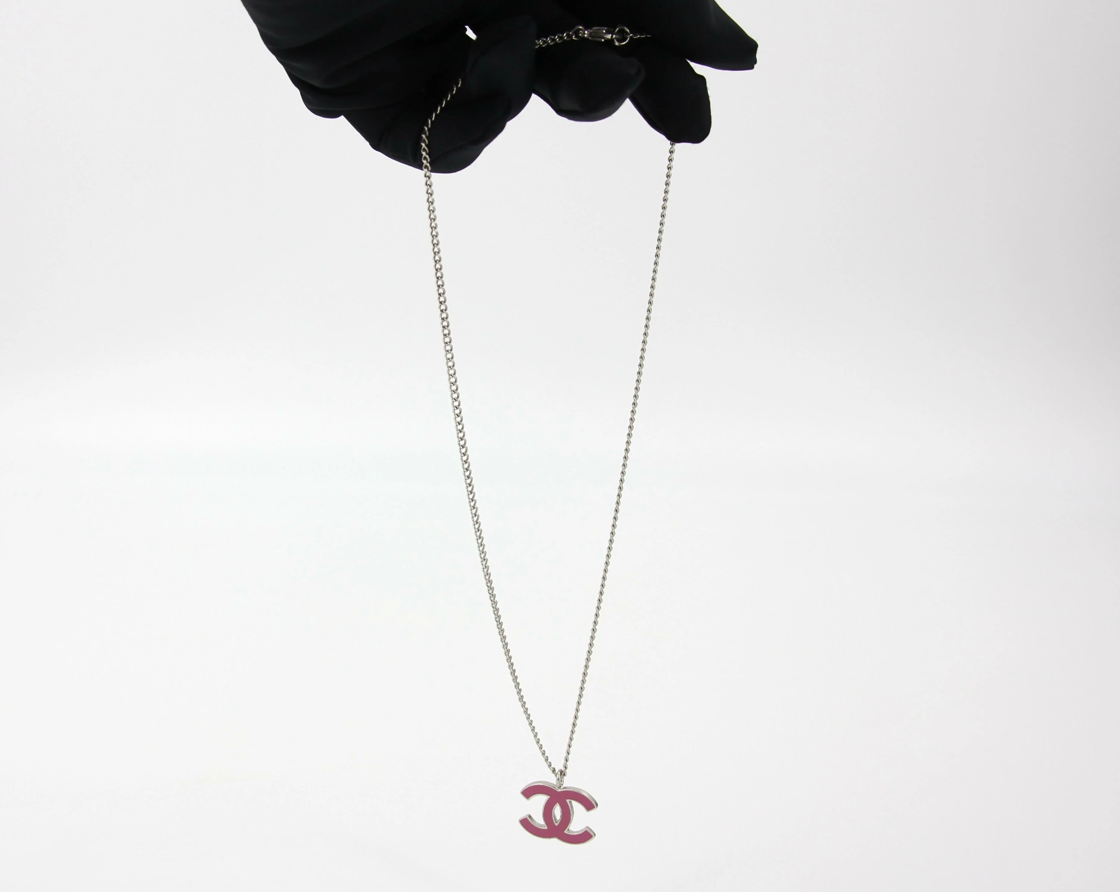 Chanel Vintage 04P Enamel Peach Pink CC Silver Chain Necklace - Image 6
