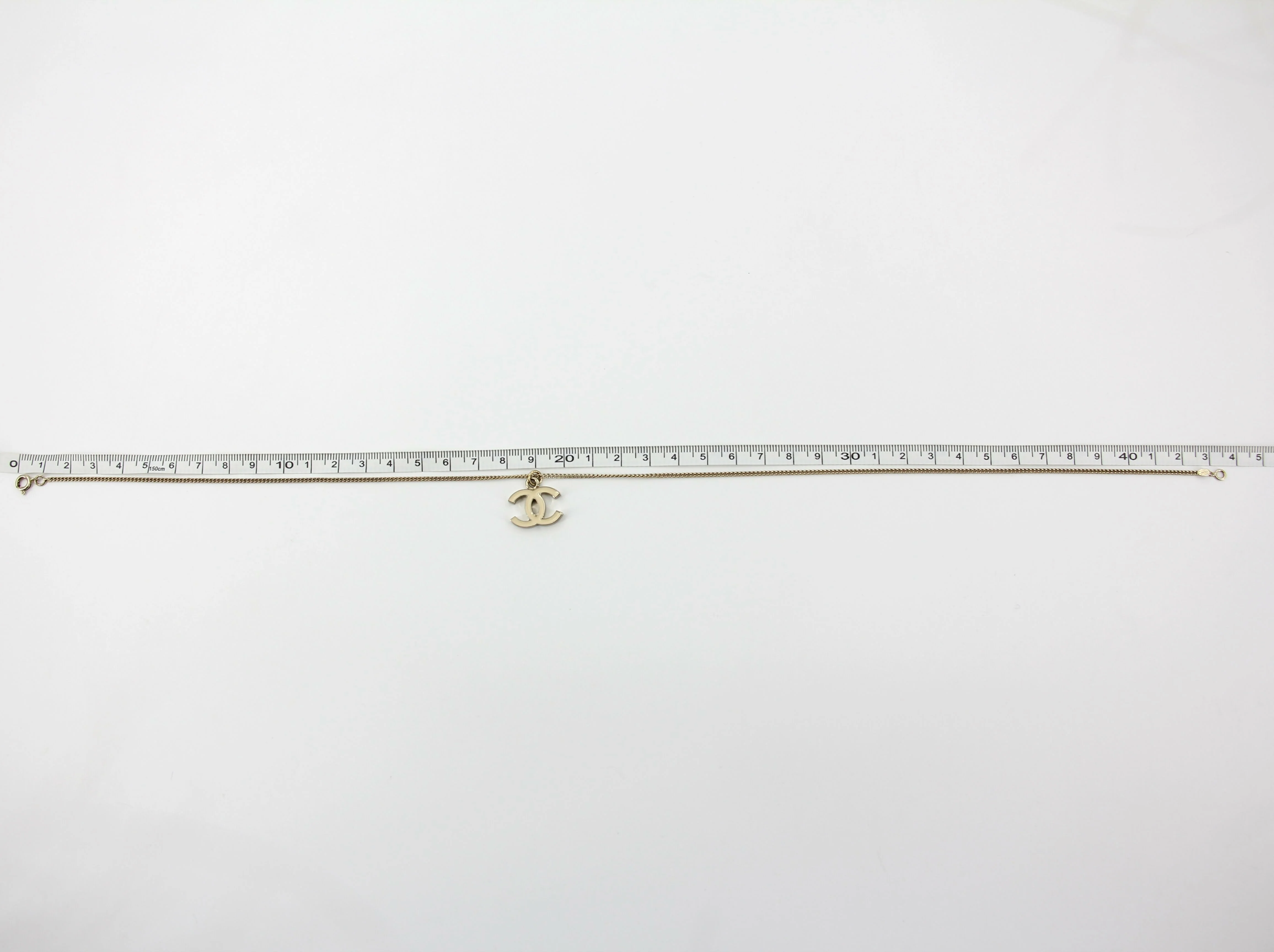 Chanel Vintage 04V Enamel Classic White CC Light Gold Necklace - Image 10