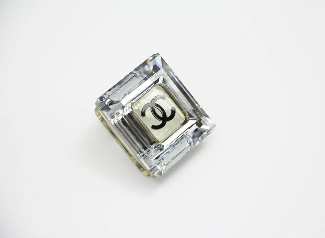 Chanel Vintage 05A Resin Mirrored Square Coco Mark Translucent Brooch - Image 2