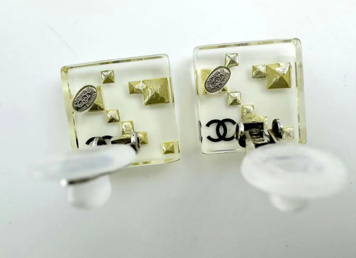 Chanel Vintage 05A Rhinestone Acrylic Transparent Square Earrings - Image 9