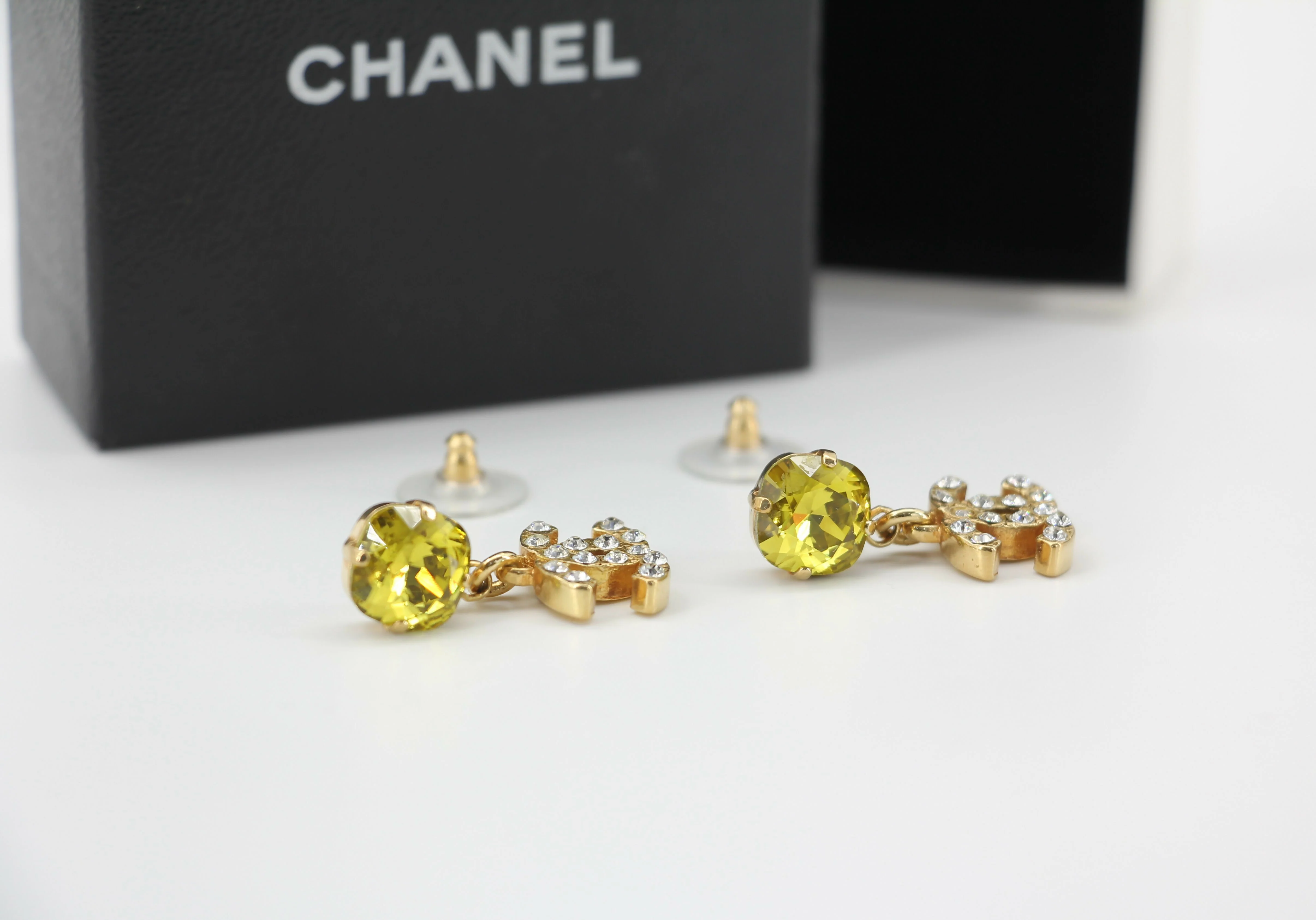 Chanel Vintage 05A Rhinestone Yellow Dangle Stud Earrings - Image 4