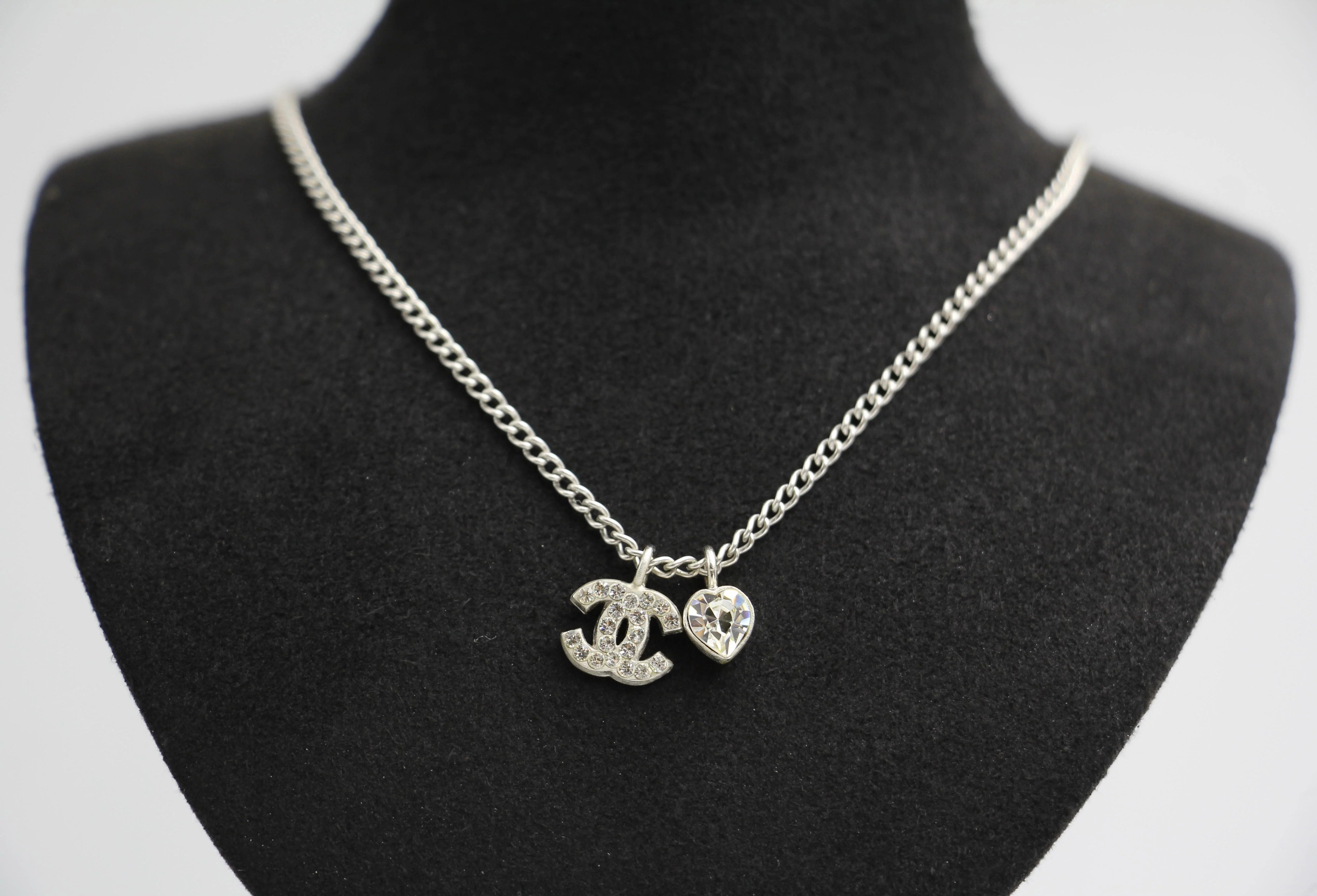 Chanel Vintage 05P Rhinestone Silver Heart Necklace