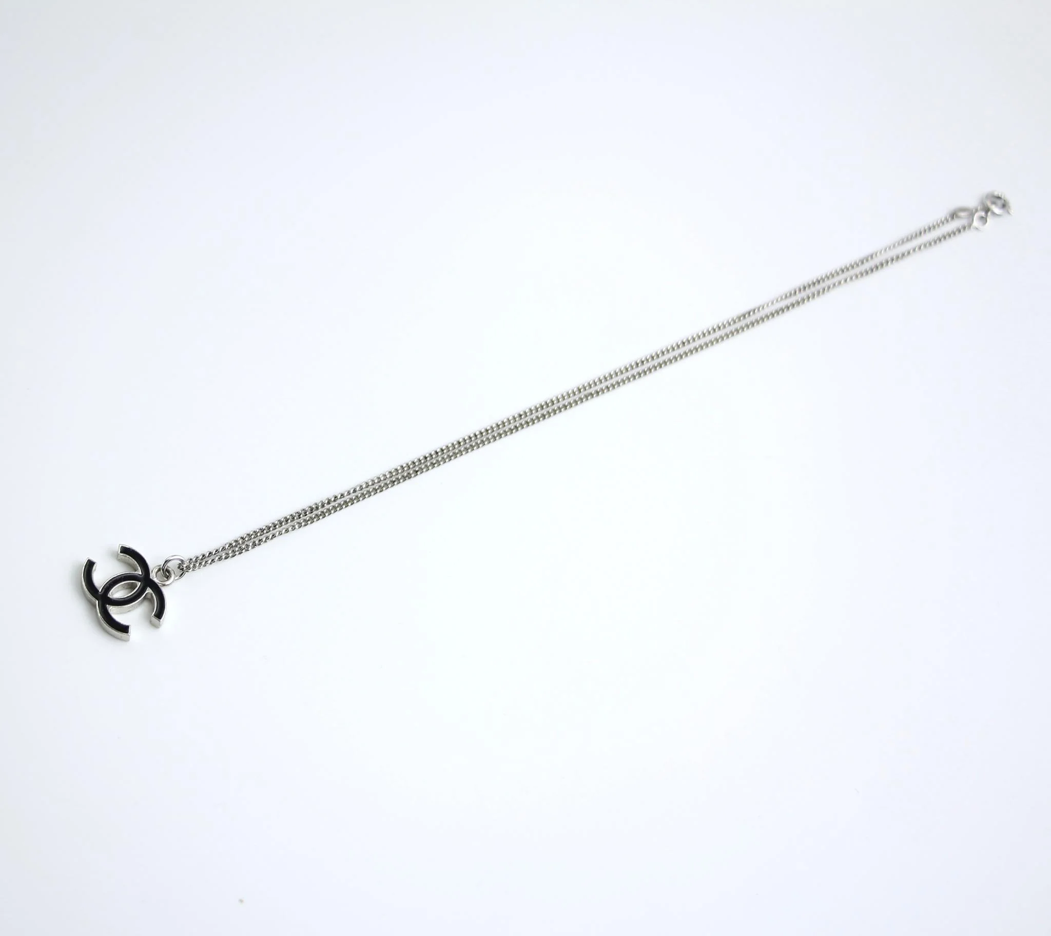 Chanel Vintage 05V Enamel Classic Black Cc Necklace - Image 6