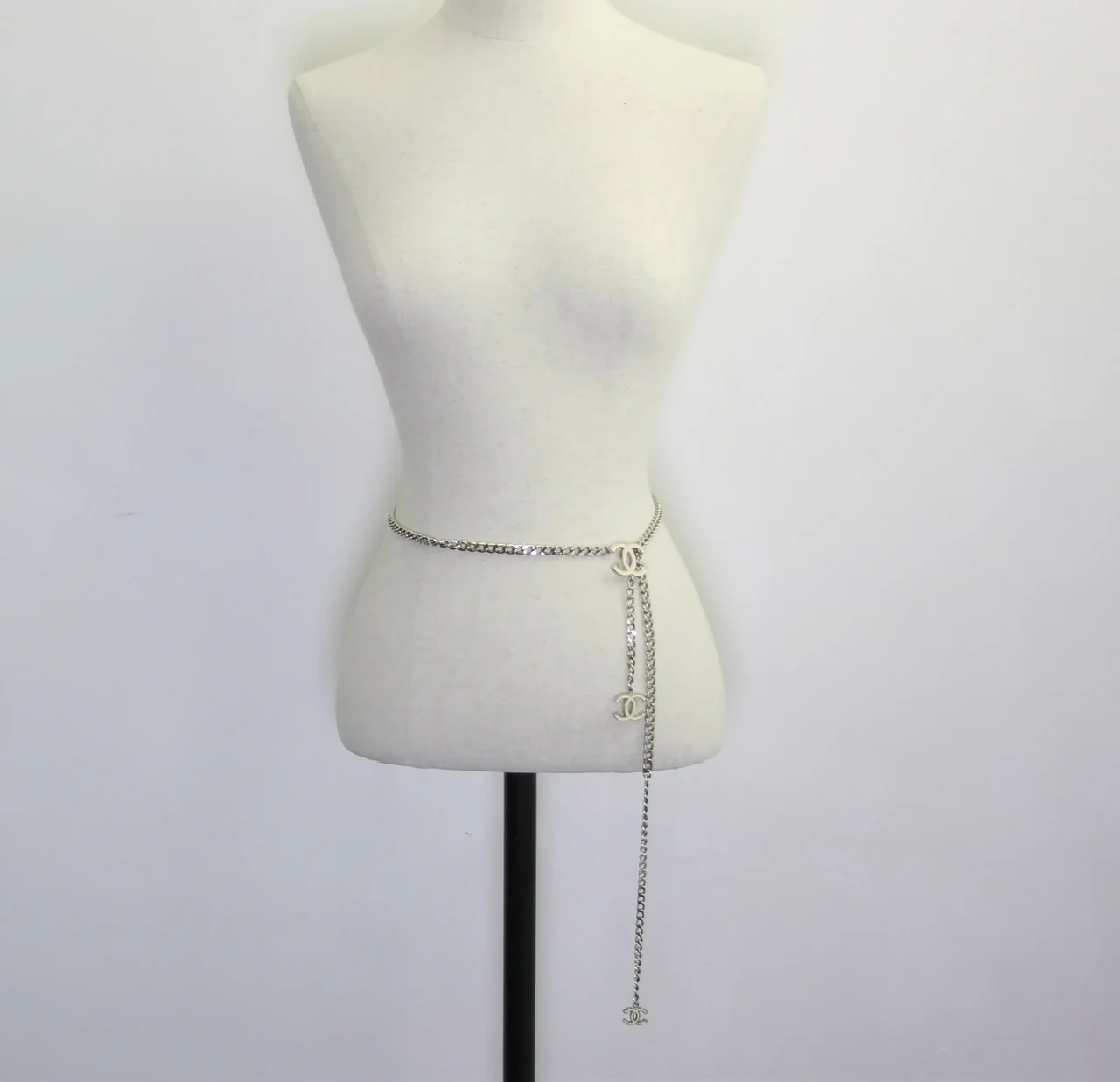 Chanel Vintage 05V Metal White Three CC Waist Chain - Image 2