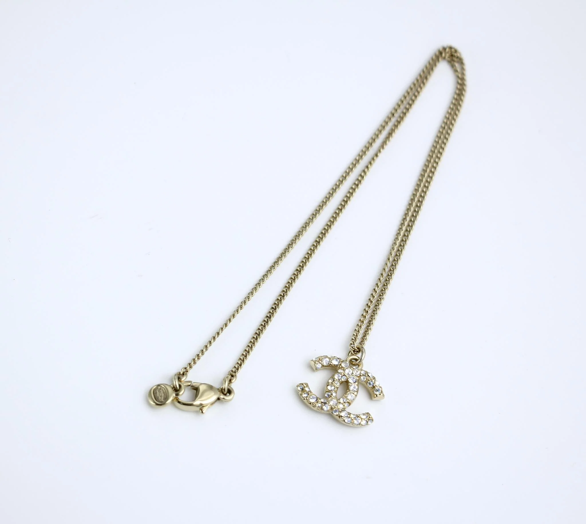 Chanel Vintage 09A Rhinestone Classic Cc Necklace - Image 8