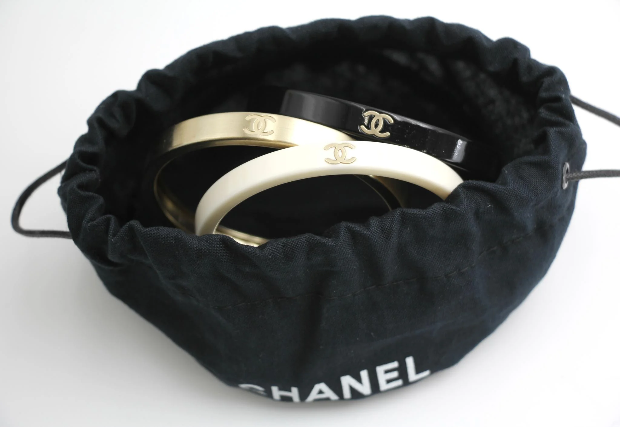 Chanel Vintage 10C Metal Resin Three Special Set Of Hand Chokers - Image 7