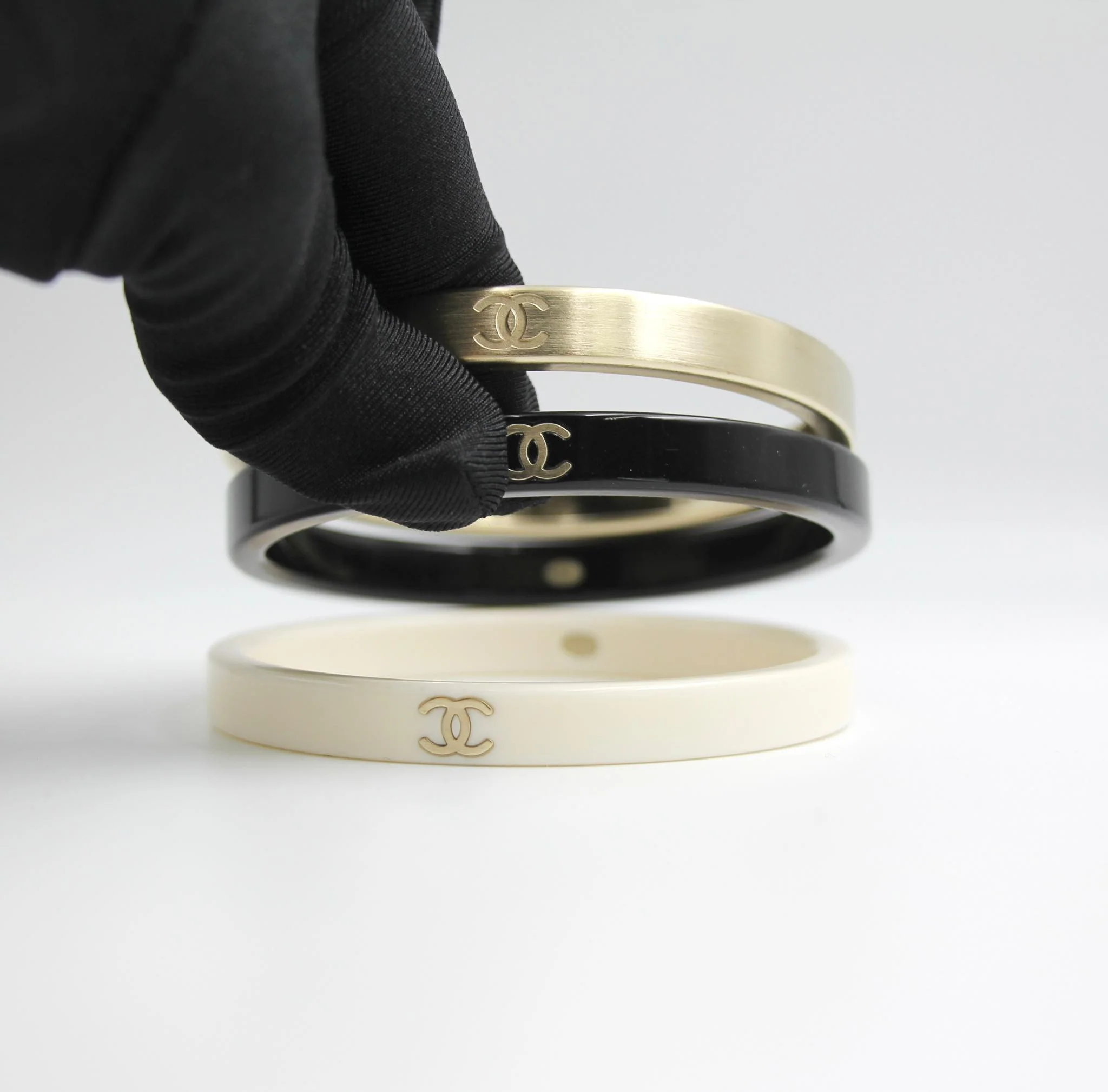 Chanel Vintage 10C Metal Resin Three Special Set Of Hand Chokers - Image 9
