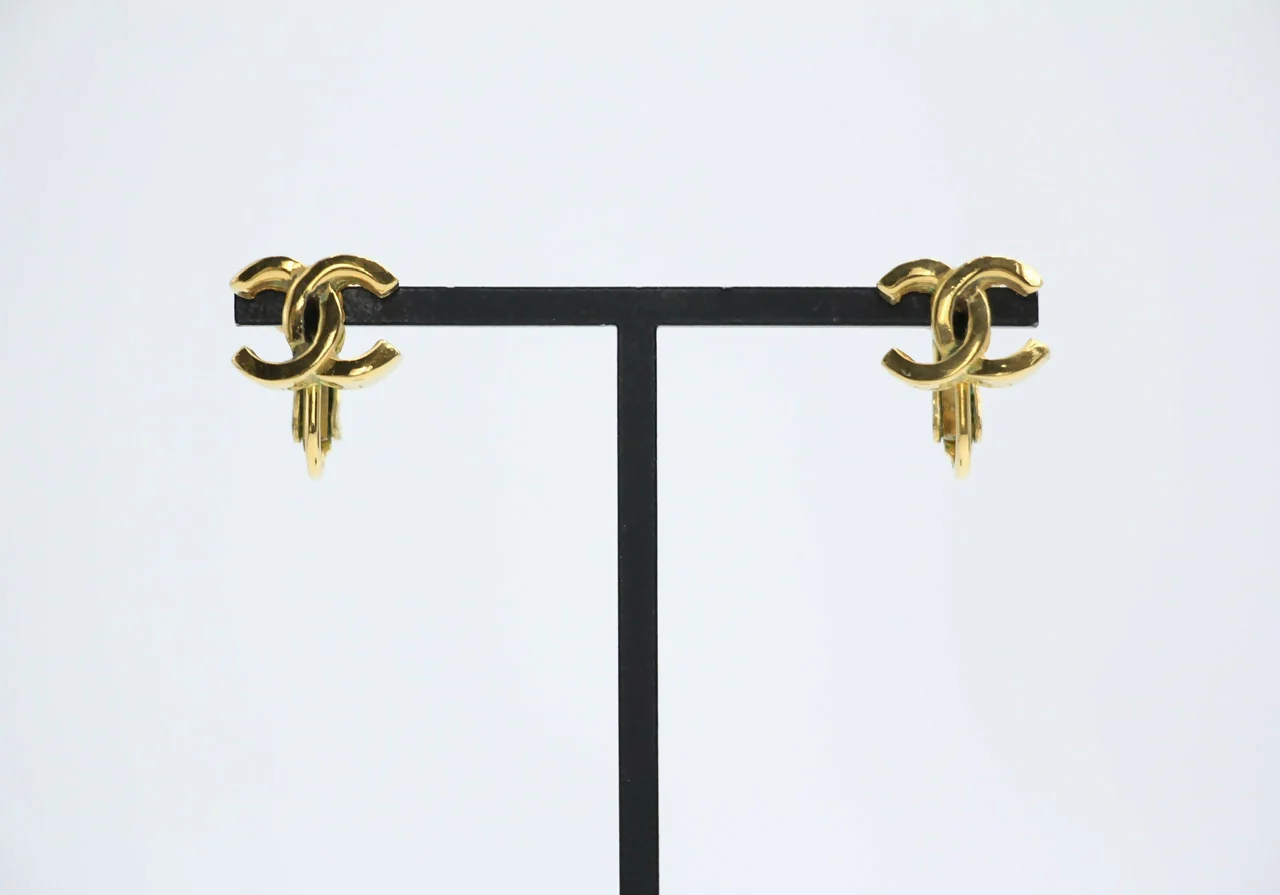 Chanel Vintage 1971-80 Gold-plated Curved Buckle CC Clip-on Earrings