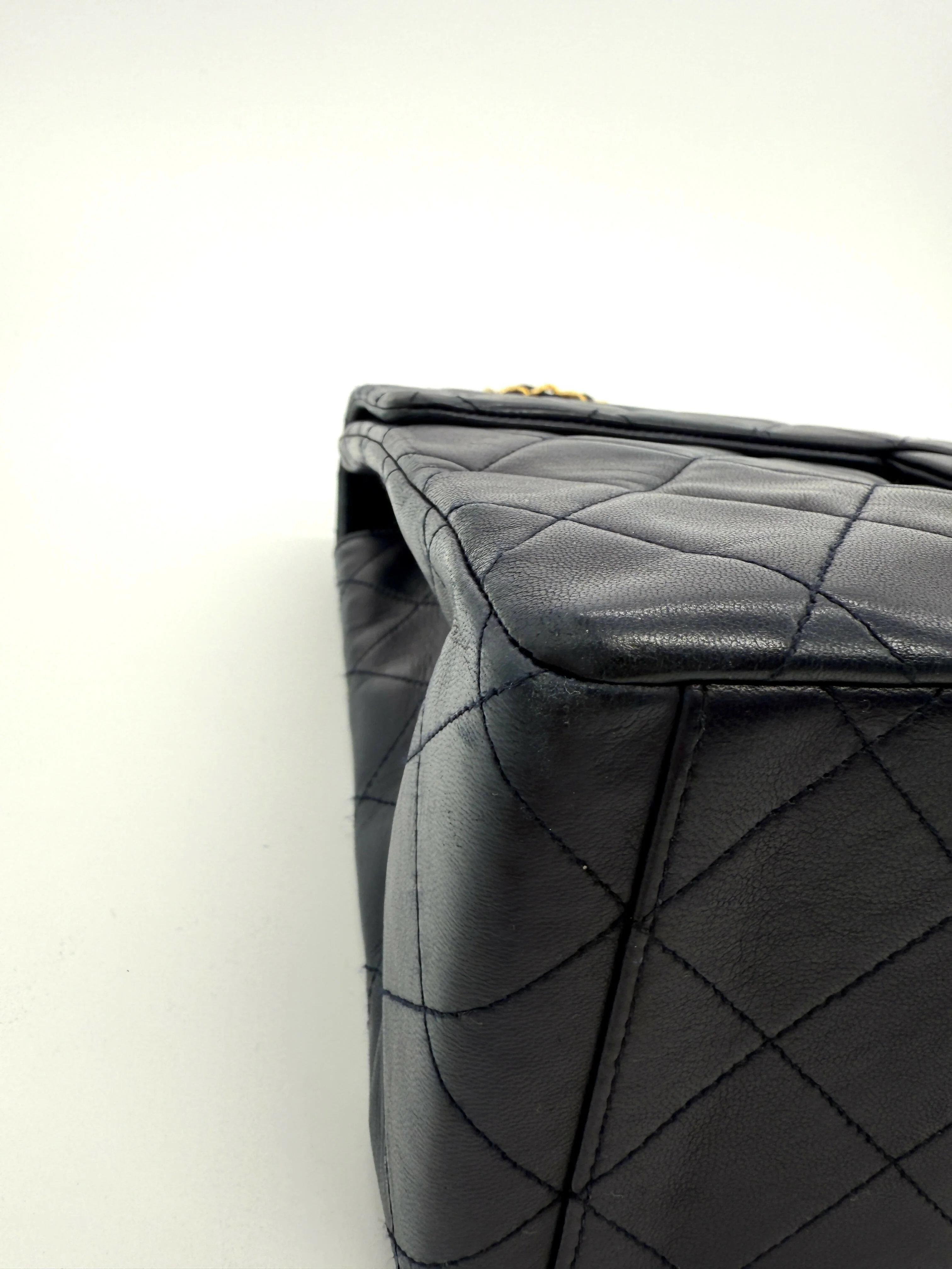 Chanel Vintage 1980s Navy Lambskin Maxi Classic Single Flap- Series 1 - Image 12