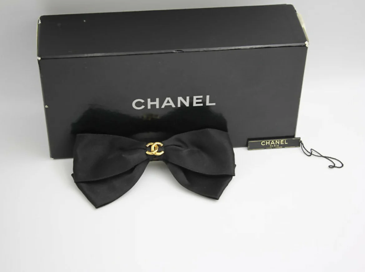 Chanel Vintage 1981-85 Silk 3D Bow Hairpin - Image 5