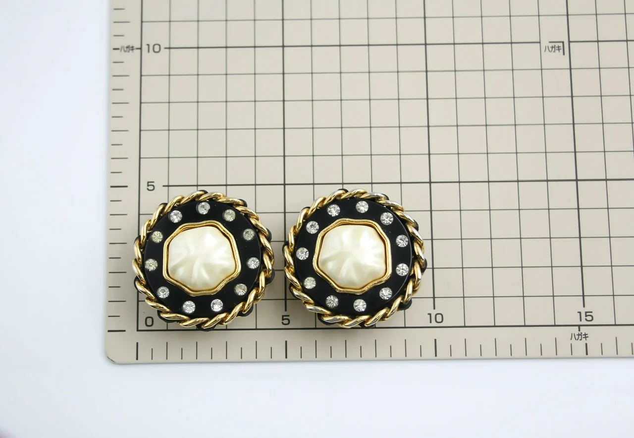 Chanel Vintage 1988 Leather Chain & Rhinestone Clip-on Round Earrings - Image 10