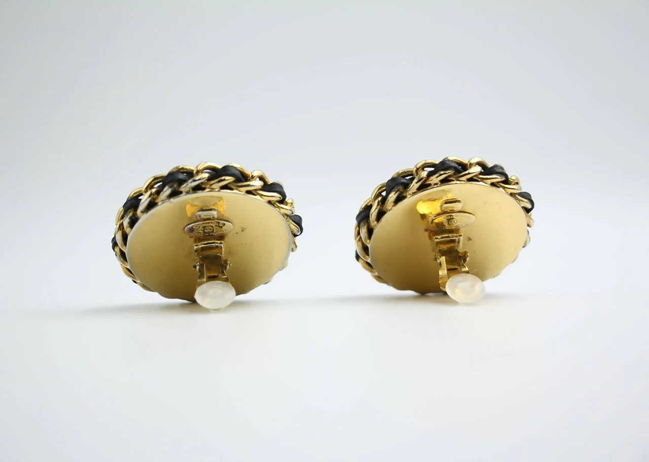 Chanel Vintage 1988 Leather Chain & Rhinestone Clip-on Round Earrings - Image 6