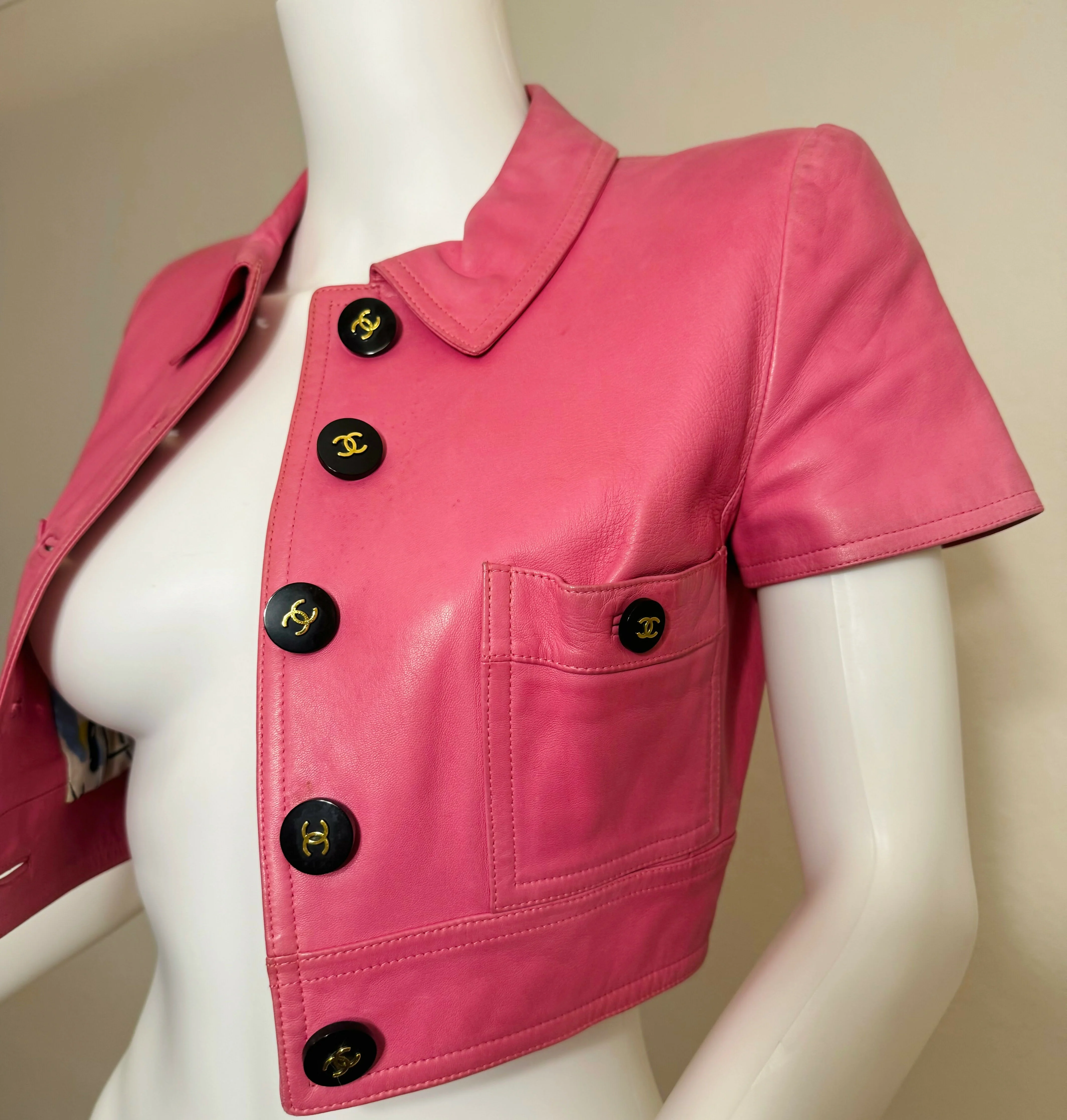 Chanel Vintage 1995 Barbie Pink Leather Cropped Jacket - Image 5