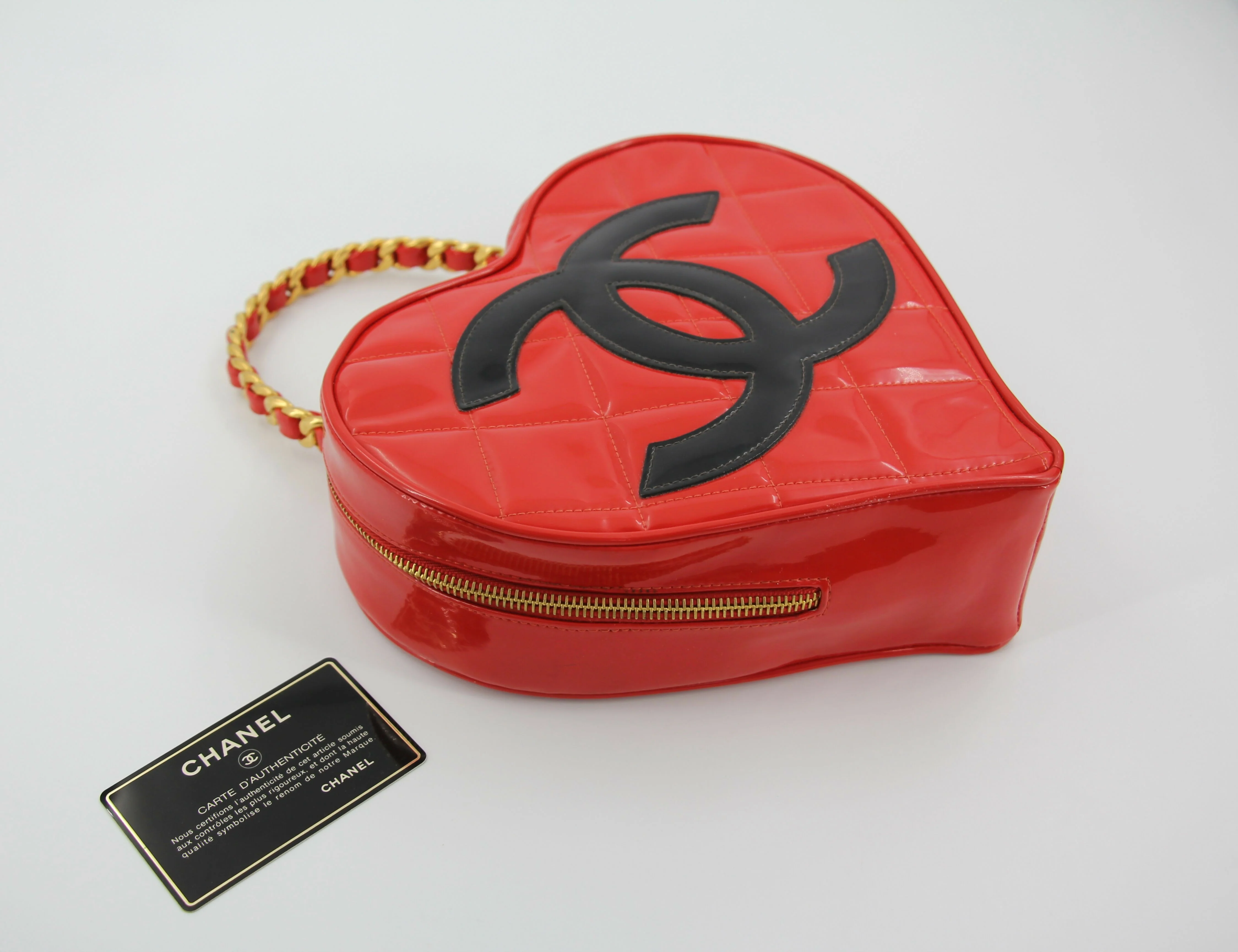 Chanel Vintage 1995 Leather Red Barbie Heart Vanity Handbag - Image 4