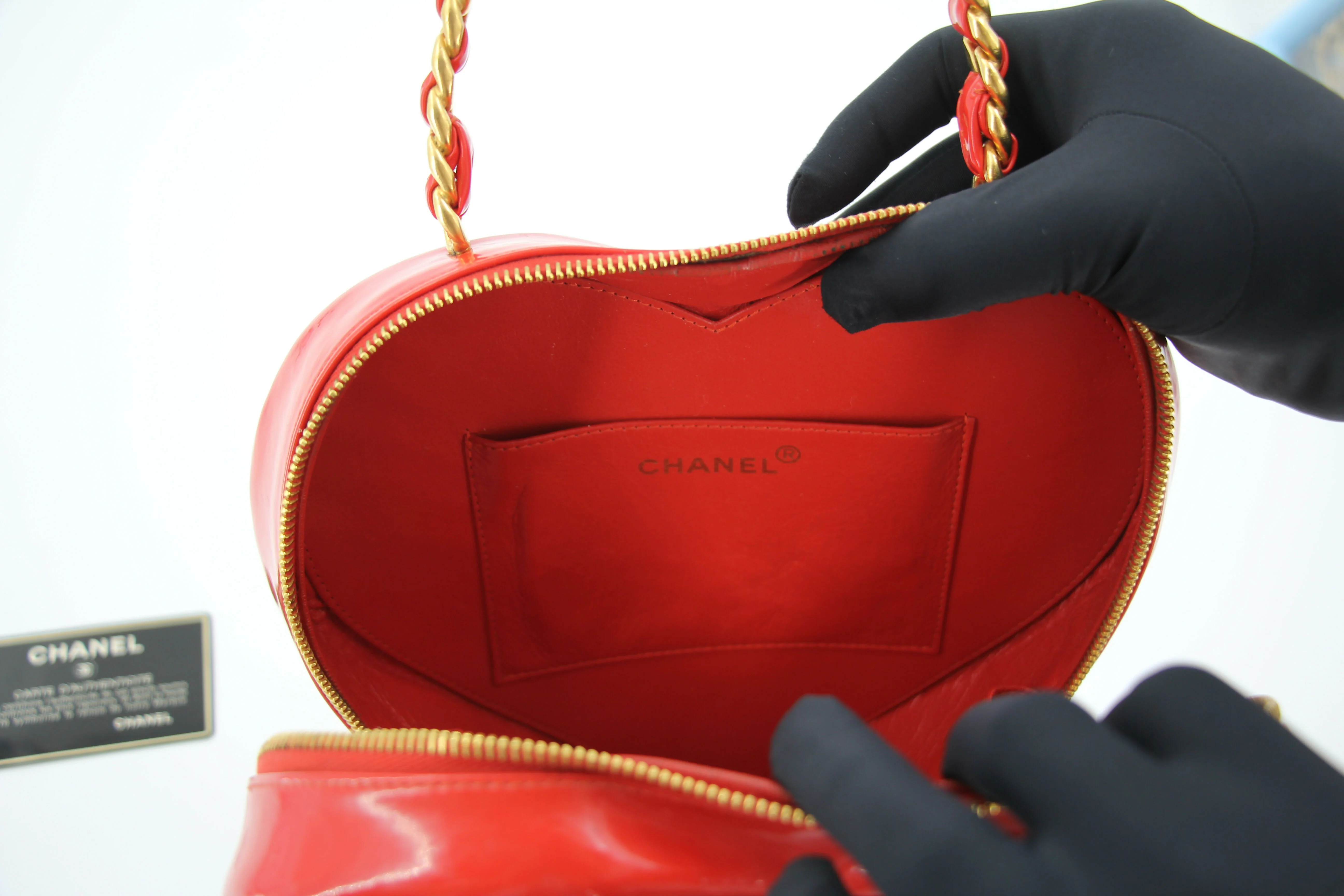 Chanel Vintage 1995 Leather Red Barbie Heart Vanity Handbag - Image 7