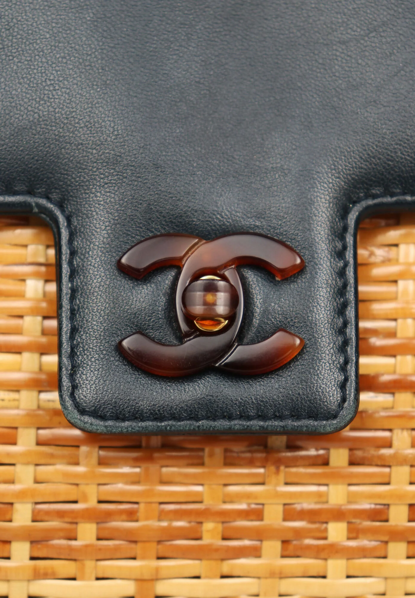 Chanel Vintage 1998 Calfskin Rattan Basket Flap Bag - Image 2