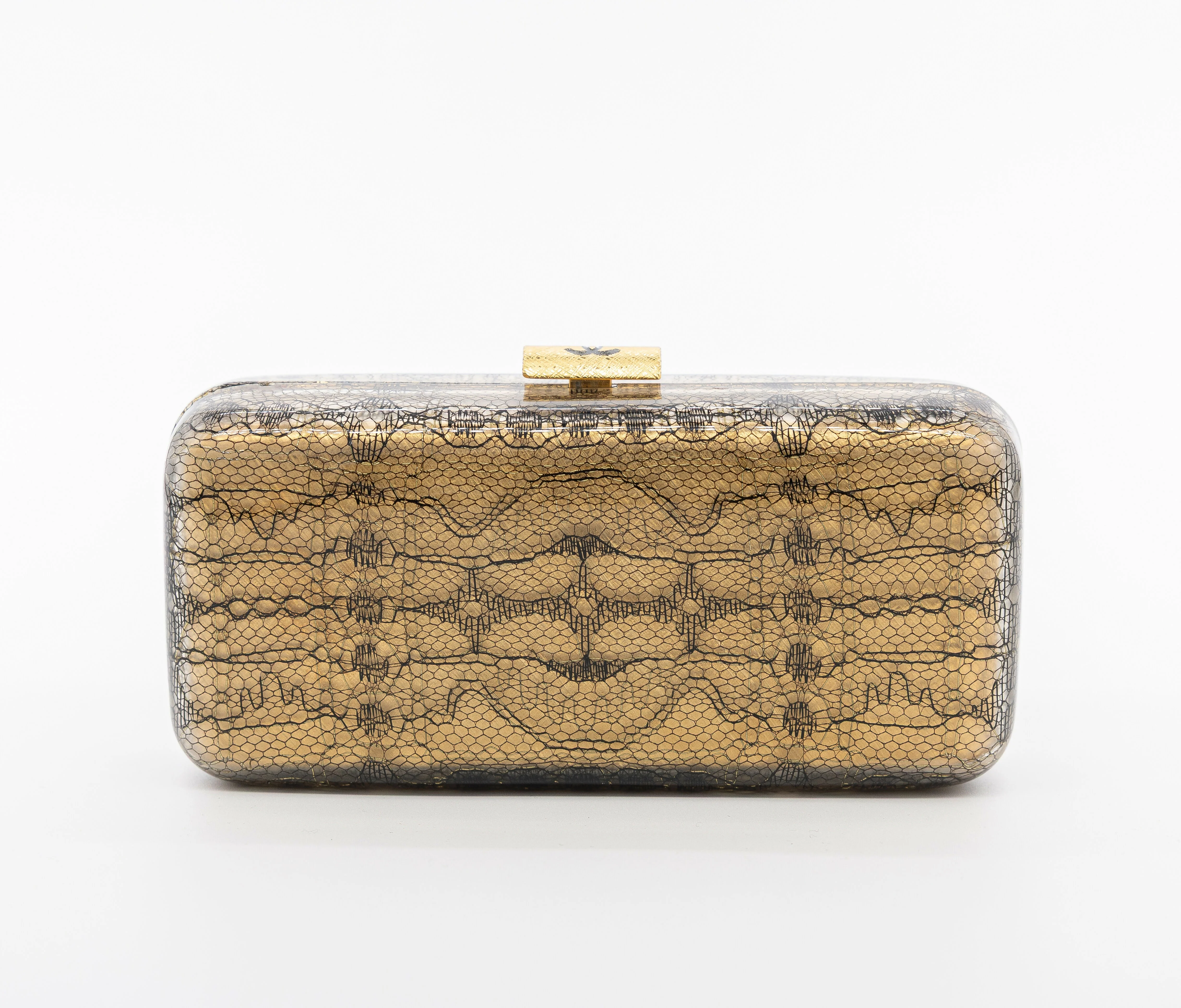 Chanel Vintage 2004-2005 Lace Gold Minaudière - Image 3