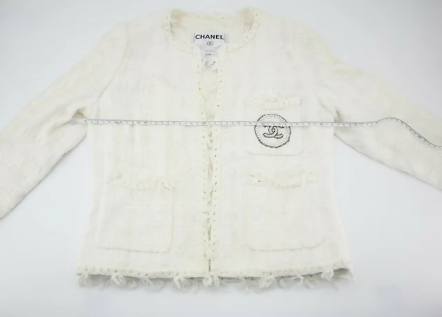 Chanel Vintage 2004 Cruise Ensemble Collarless Jacket - Image 10