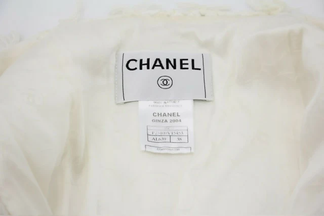 Chanel Vintage 2004 Cruise Ensemble Collarless Jacket - Image 7