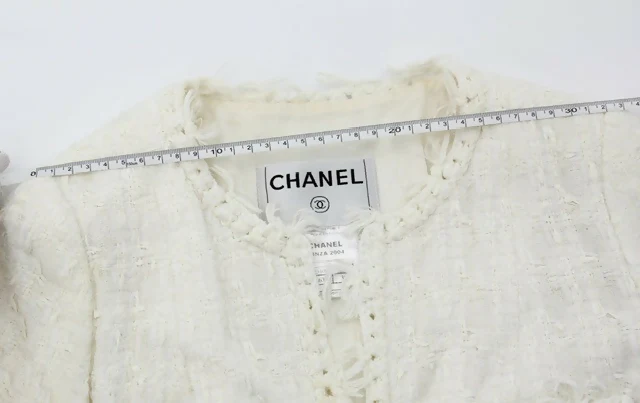 Chanel Vintage 2004 Cruise Ensemble Collarless Jacket - Image 9